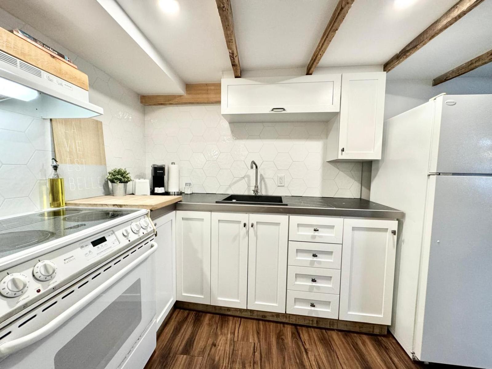 Loft The Montcalm -2 min Falls - Free Parking