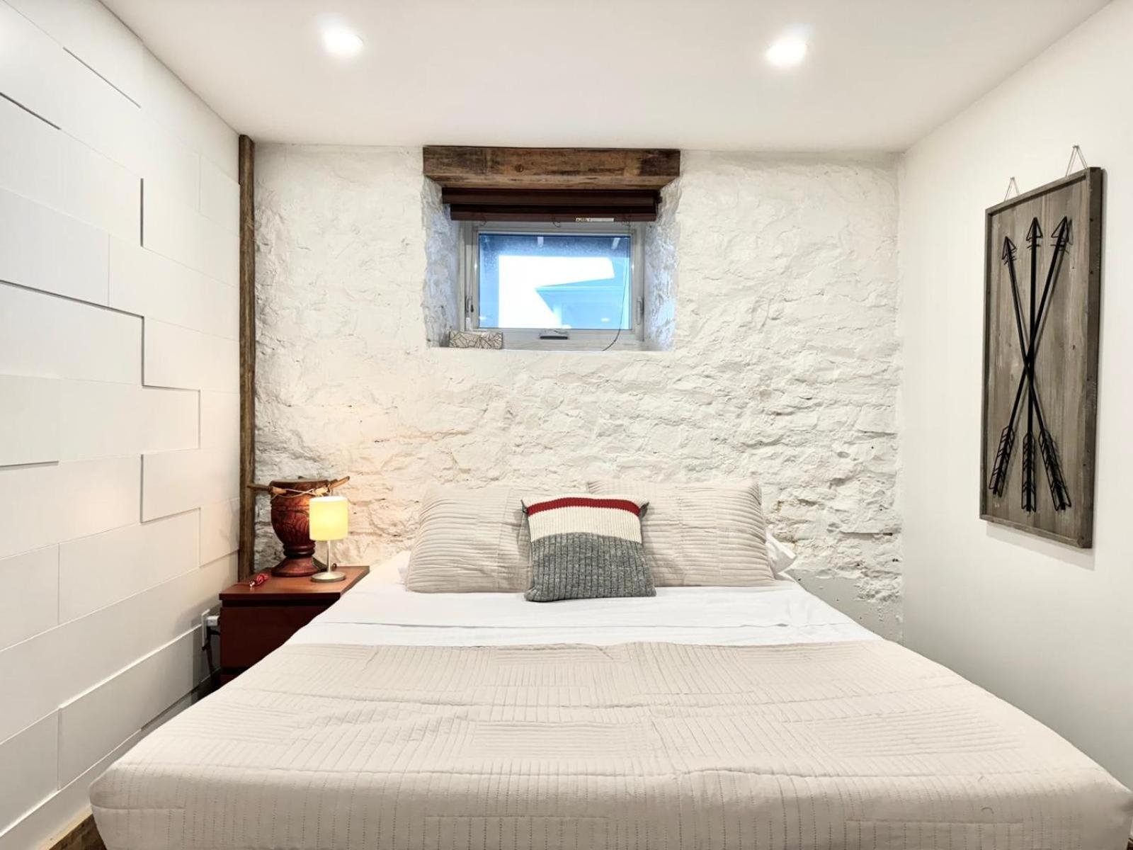Loft The Montcalm -2 min Falls - Free Parking