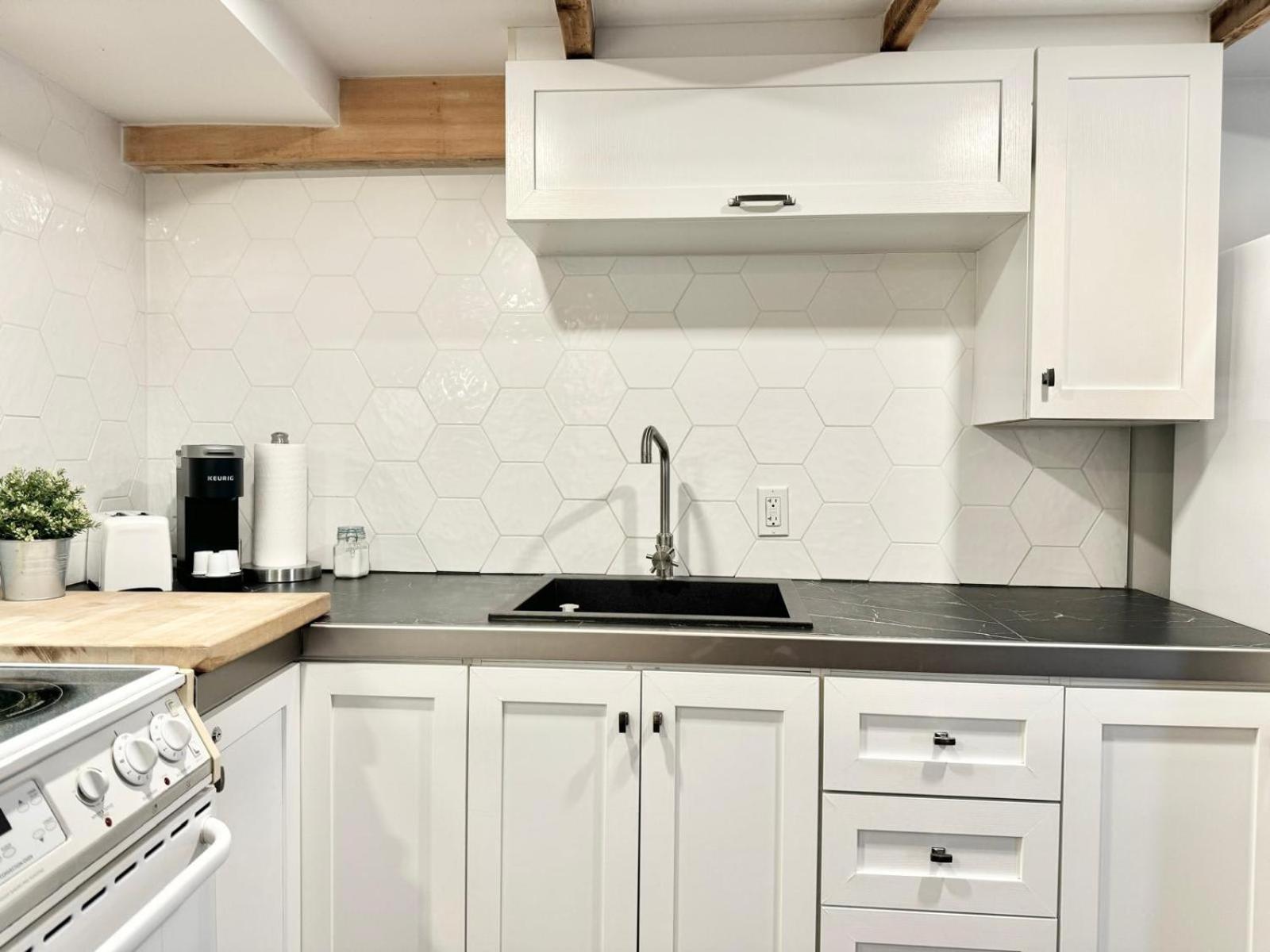 Loft The Montcalm -2 min Falls - Free Parking