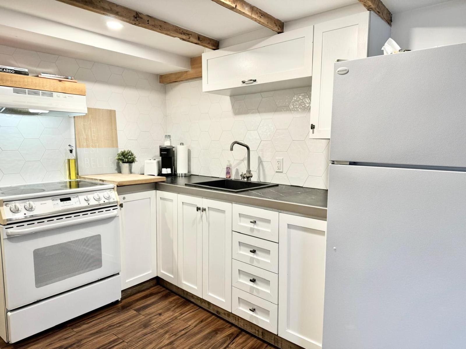 Loft The Montcalm -2 min Falls - Free Parking