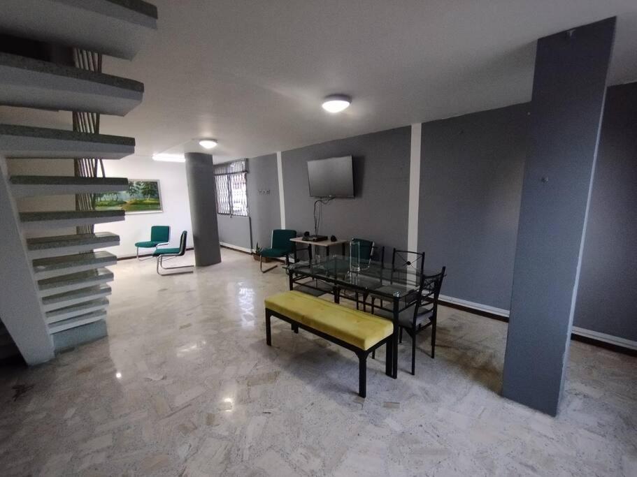 Amplio y cómodo apartamento