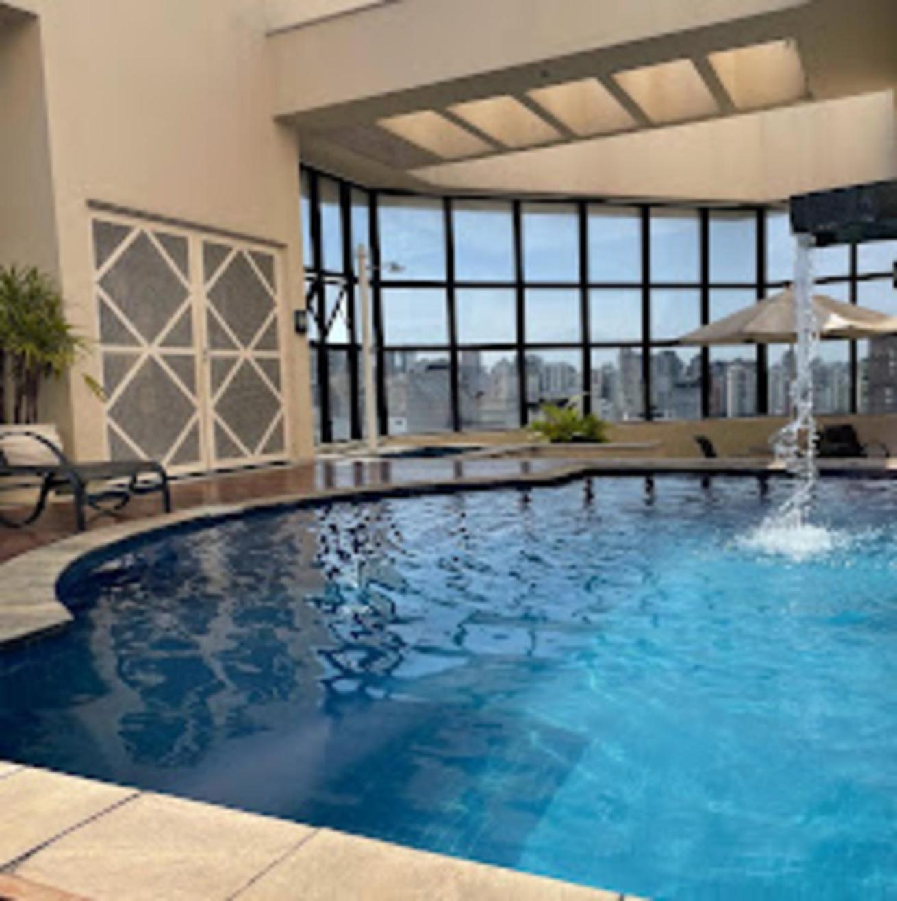 Apart-hotel c espaco home office c boa localizacao