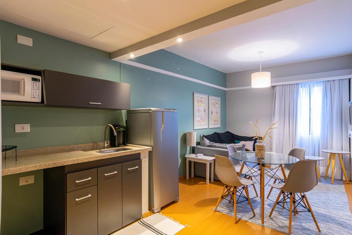 Apart-hotel c espaco home office c boa localizacao