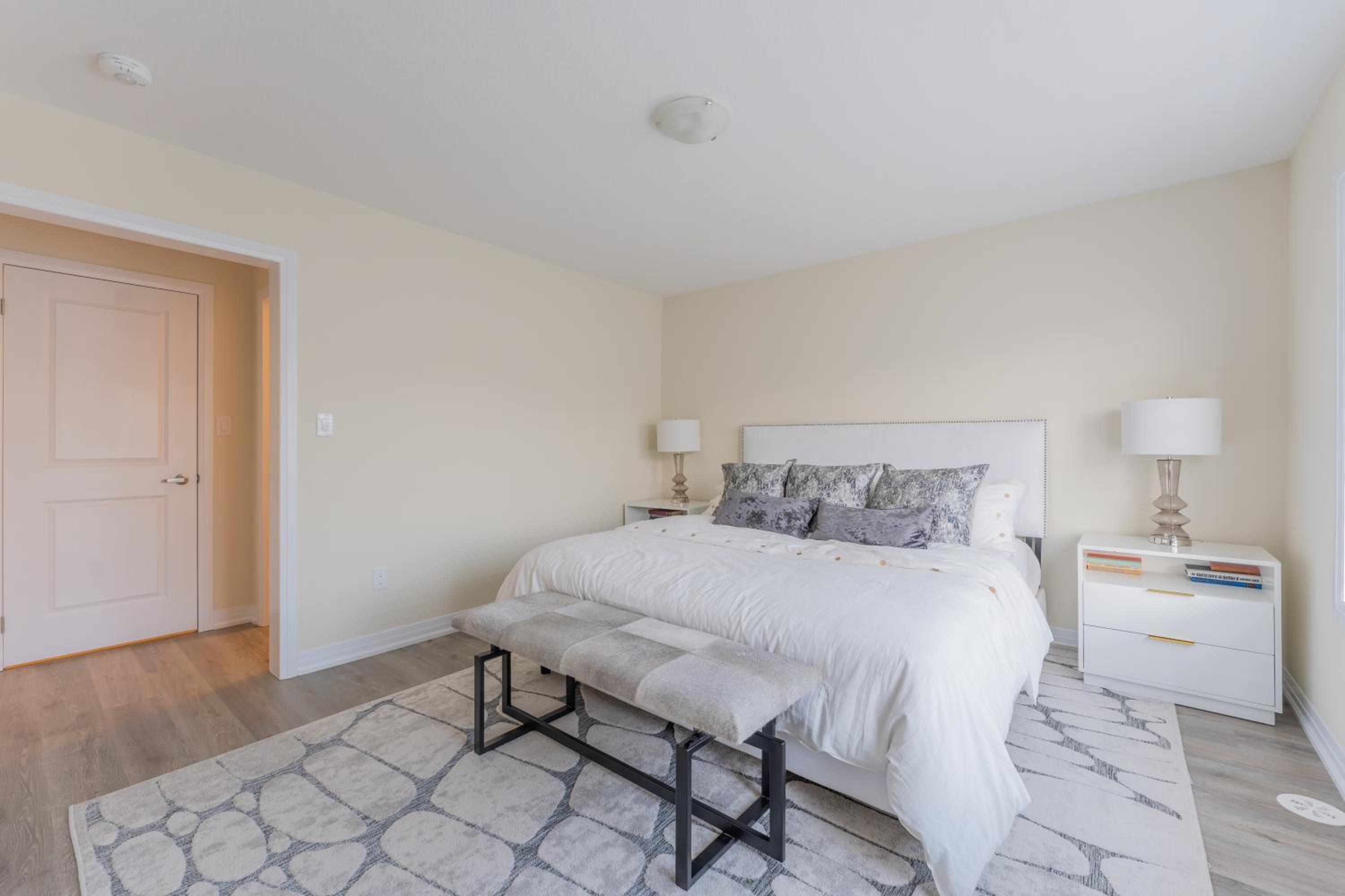 New 3 Bed House - Golf & Waterfalls in Stoney Creek