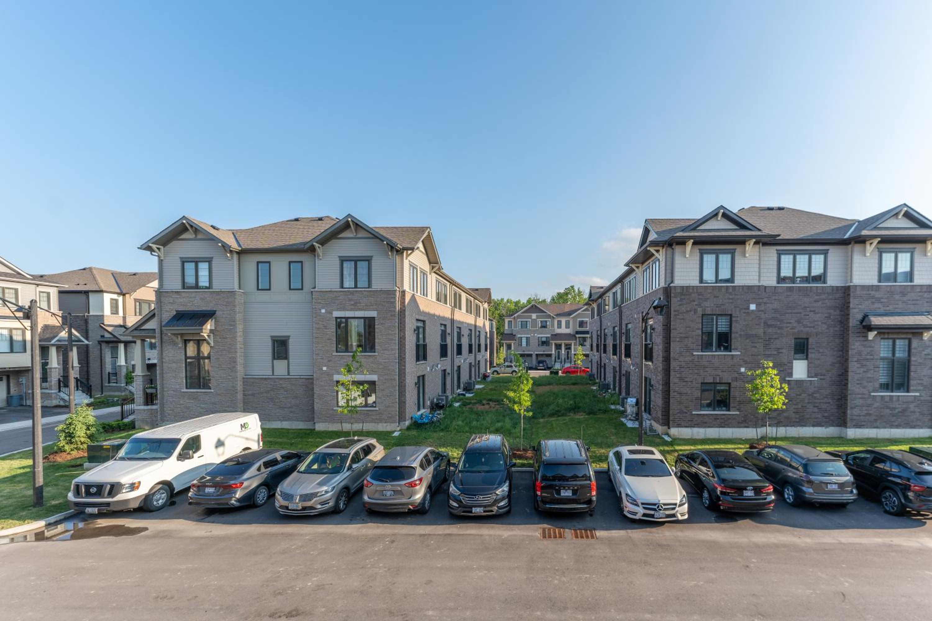 New 3 Bed House - Golf & Waterfalls in Stoney Creek