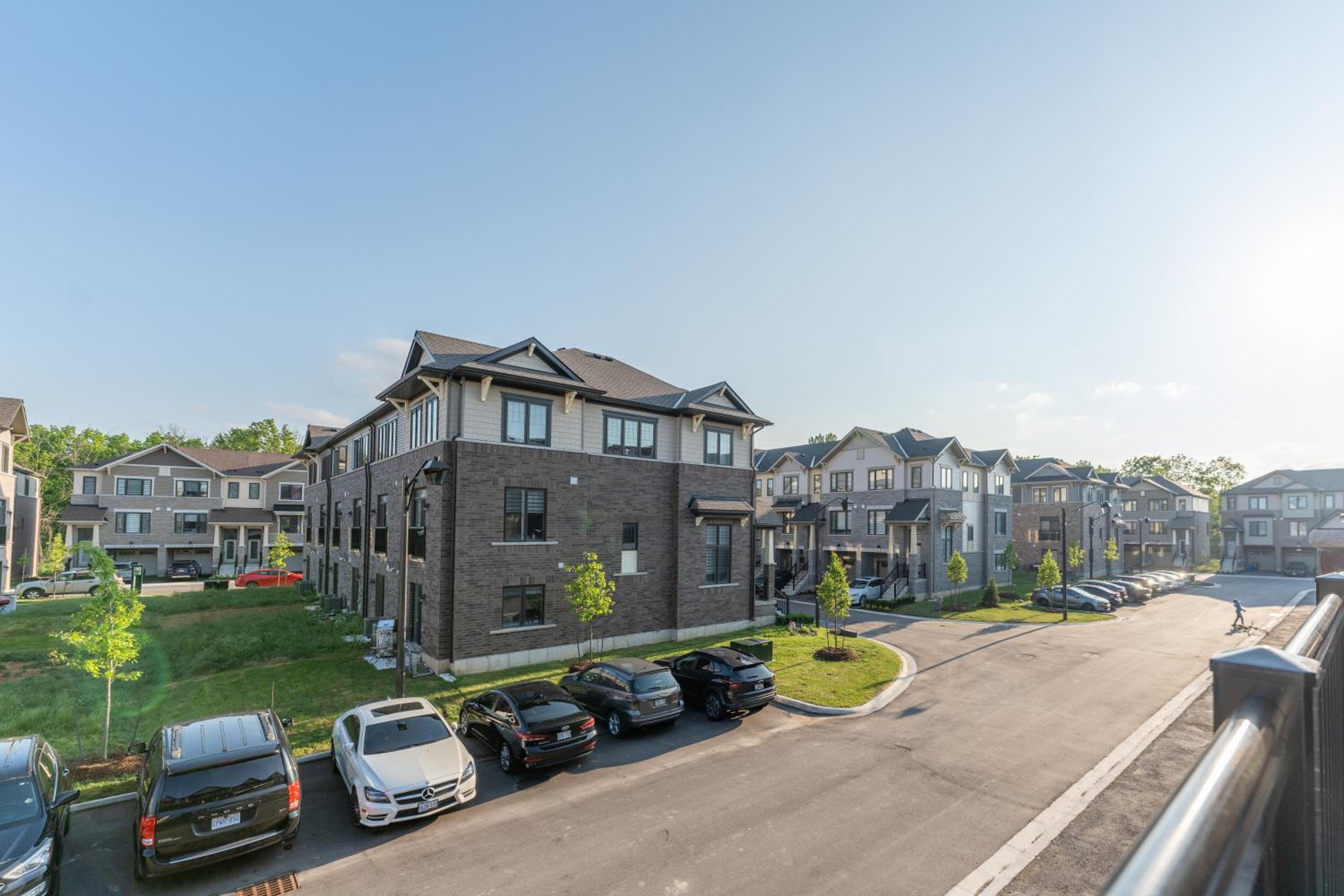 New 3 Bed House - Golf & Waterfalls in Stoney Creek