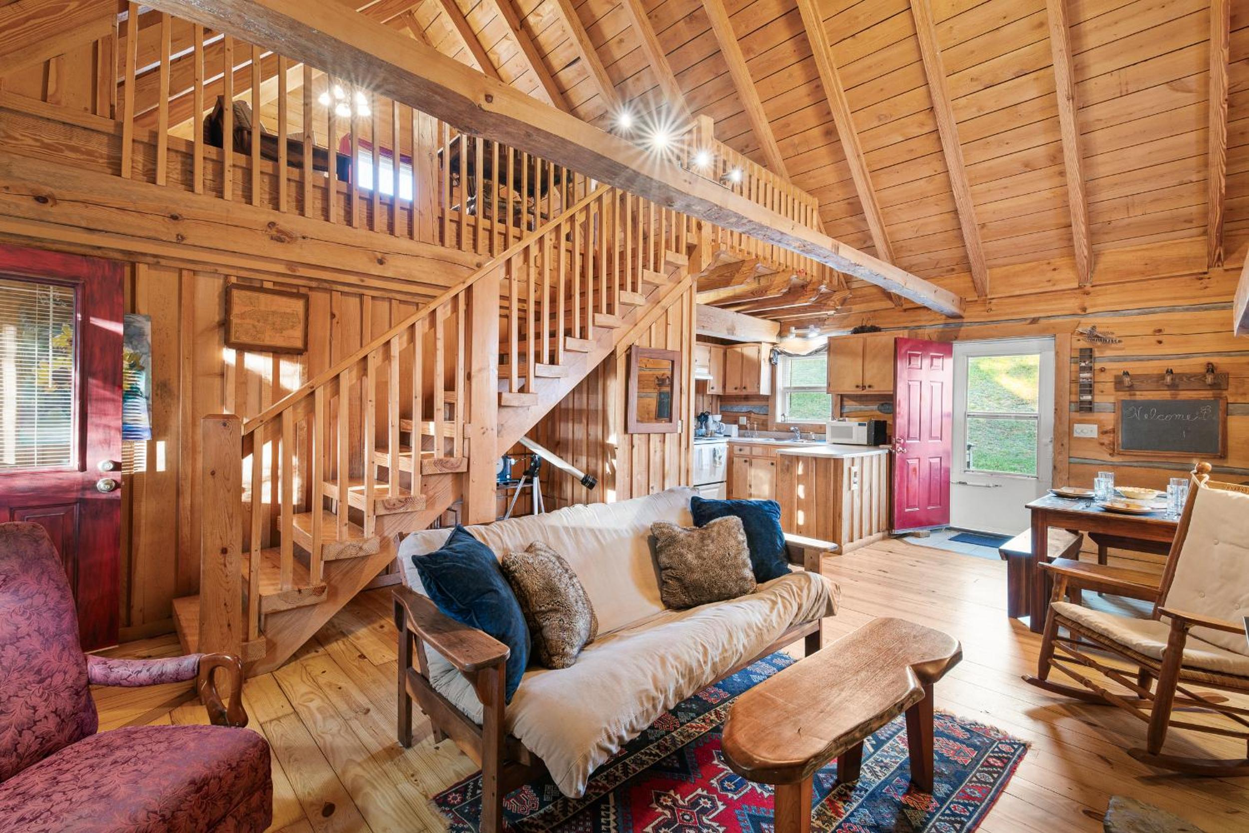 Gorgeous Log Cabin - Wineries, Dan River, Hiking view 2