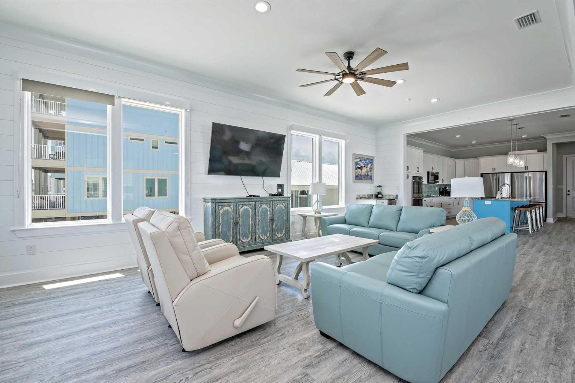 Absolutely Beachy 5 Bedroom Lockout