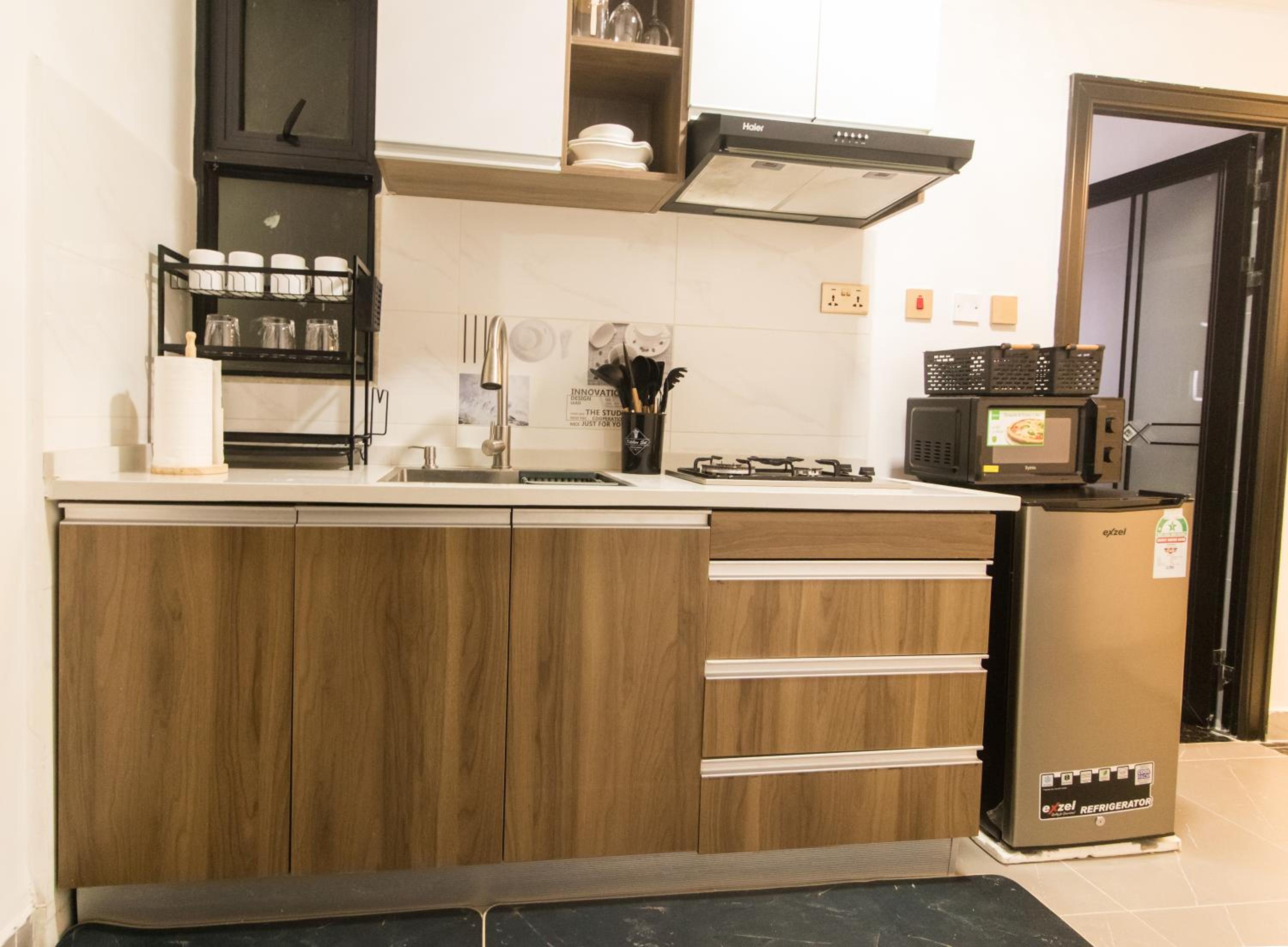 Flat in Lavington view 4