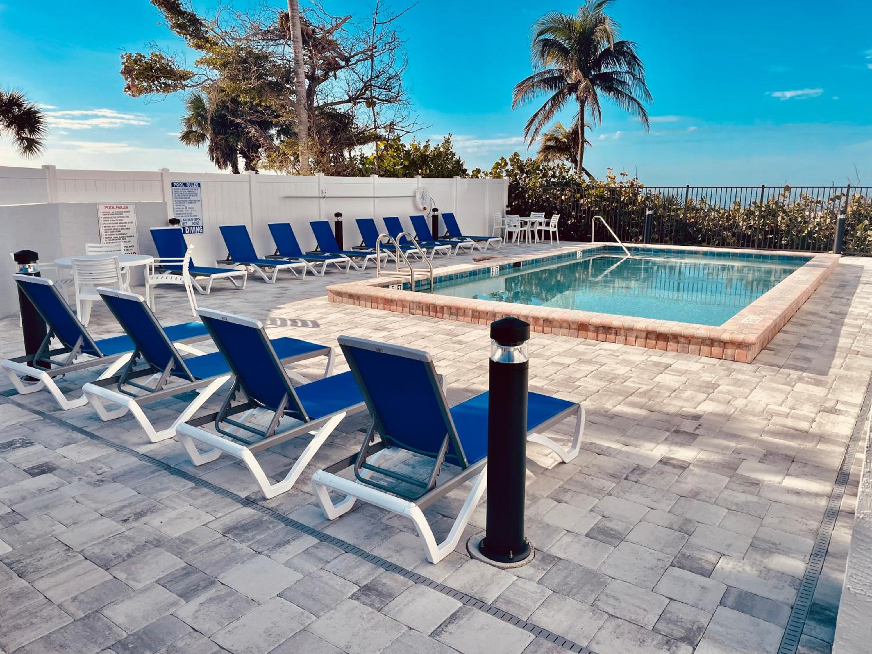 Stunning Gulf-Front Condo: Pool & Private Balcony view 5