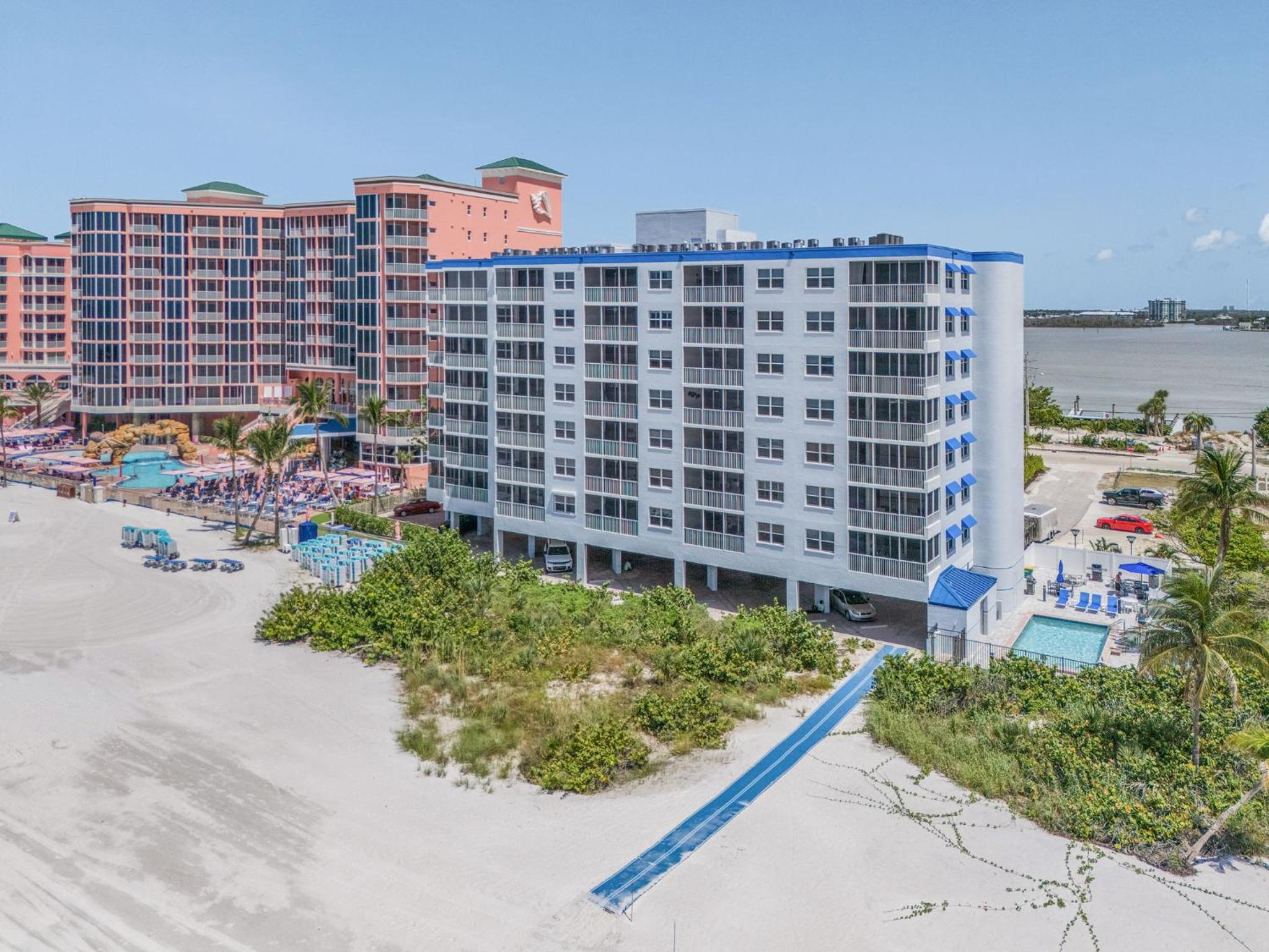 Newly Remodeled Gulf-View Condo w/ Pool & Lanai view 4