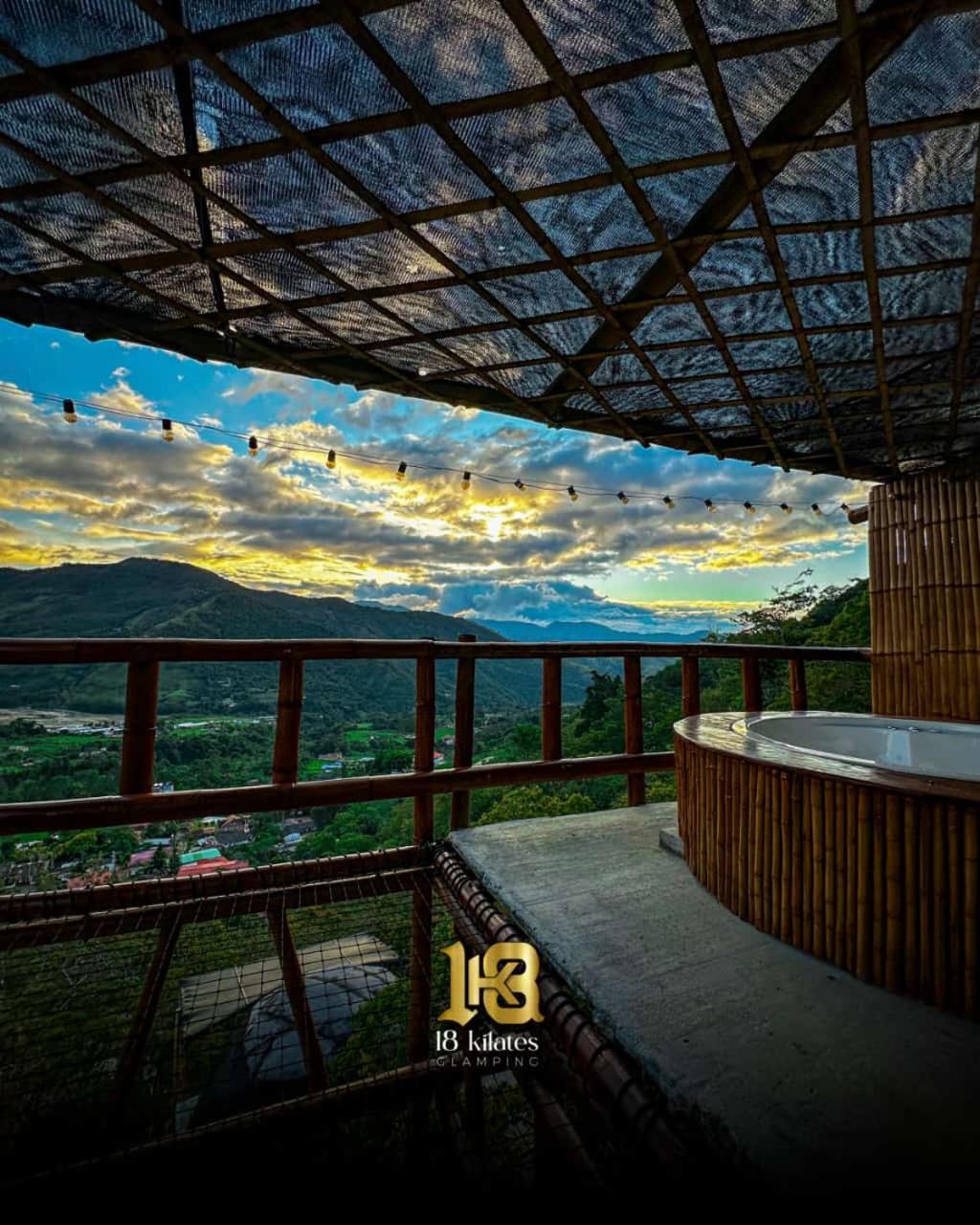 18 Kilates Glamping