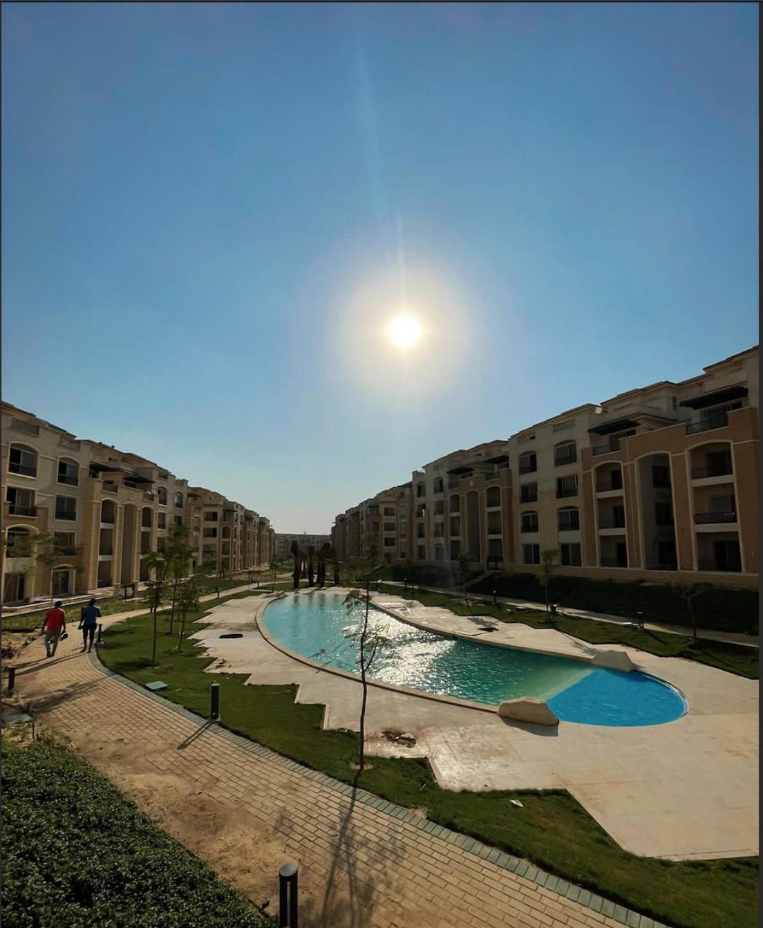 1 BR apart with Rooftop