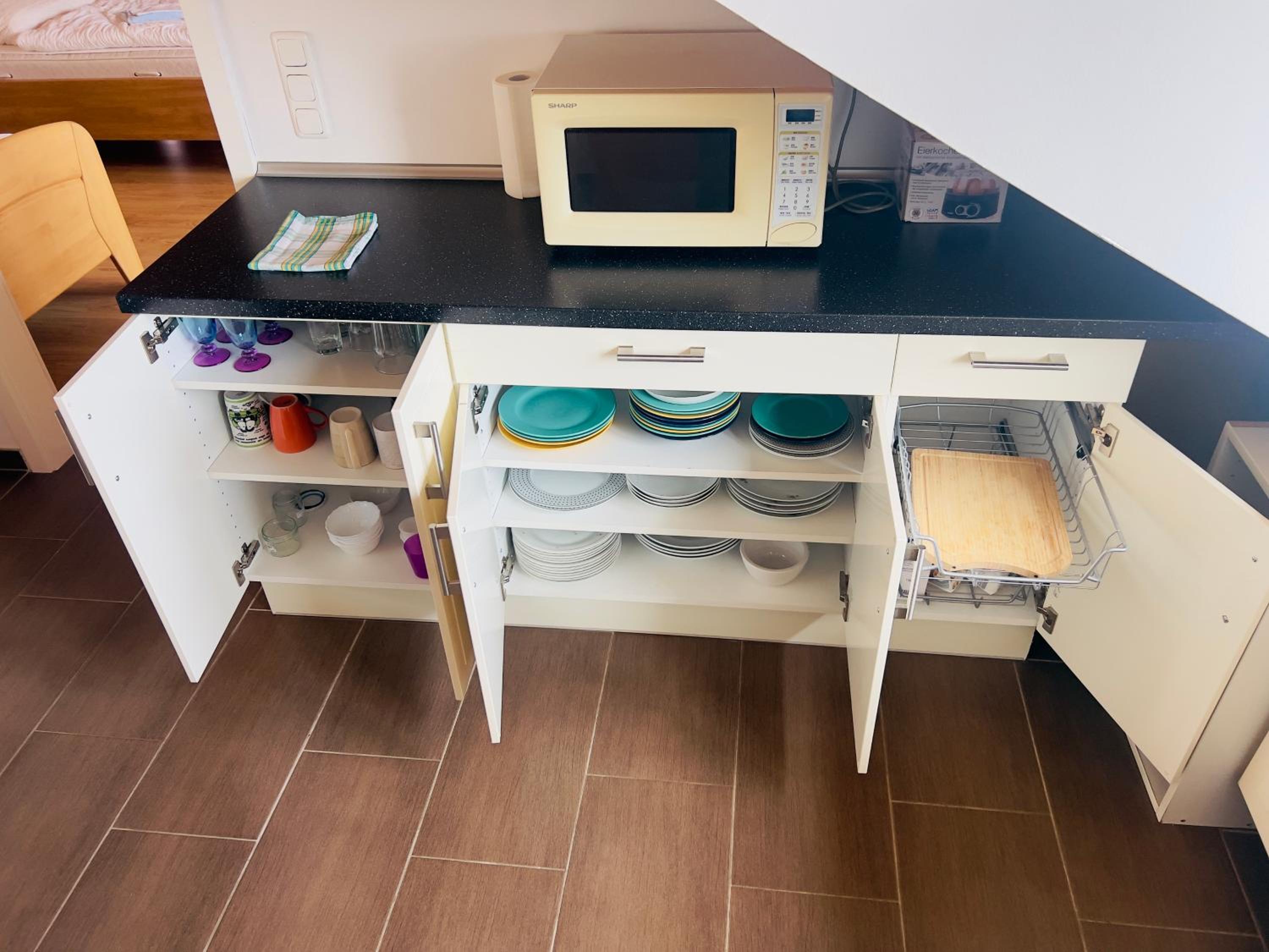 Apartment mit schöner Aussicht auf den Großen Feldberg & Burg Königstein & Frei PARKPLATZ auf Straßenseite