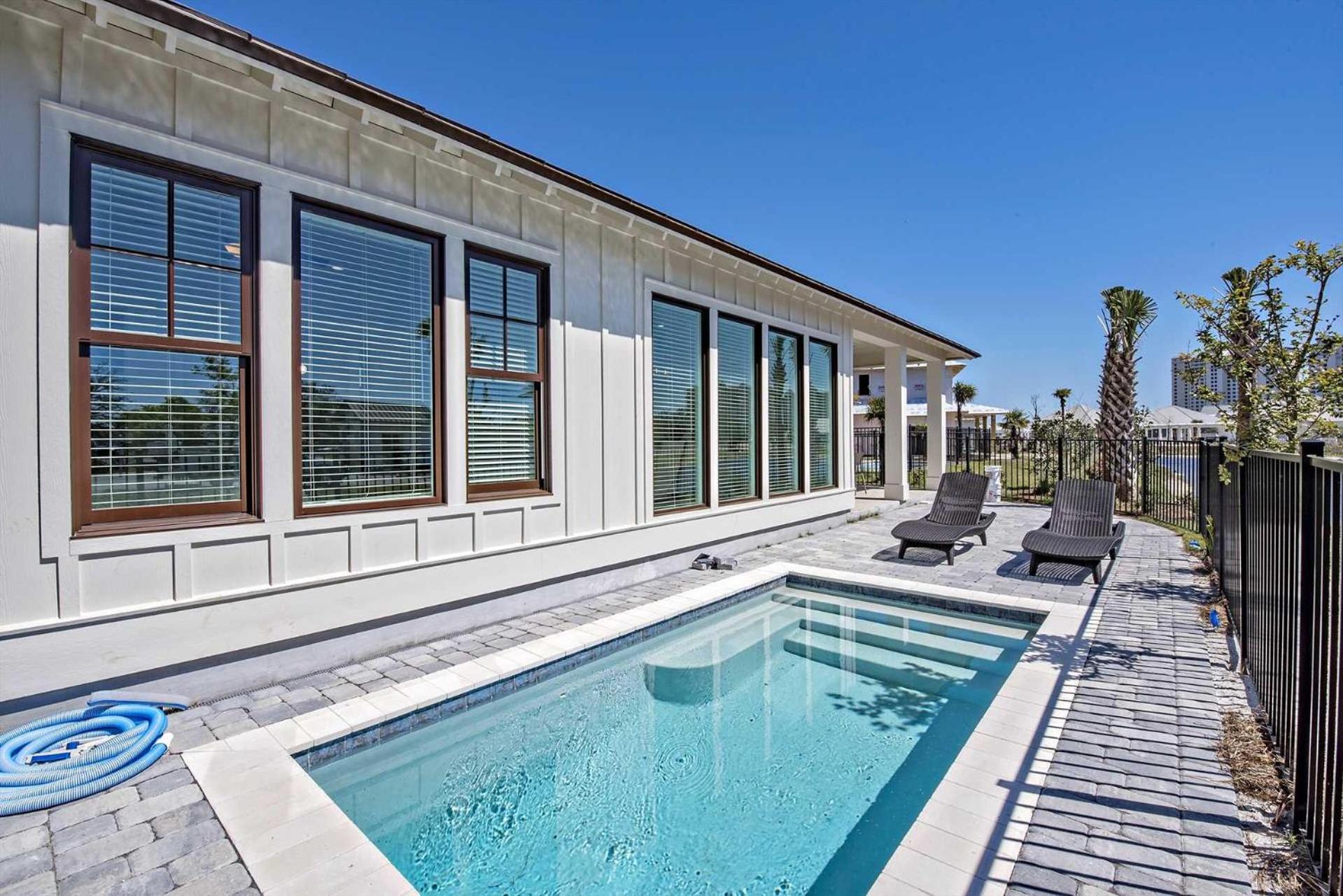 Salty Breeze Beach Club Cottage view 3