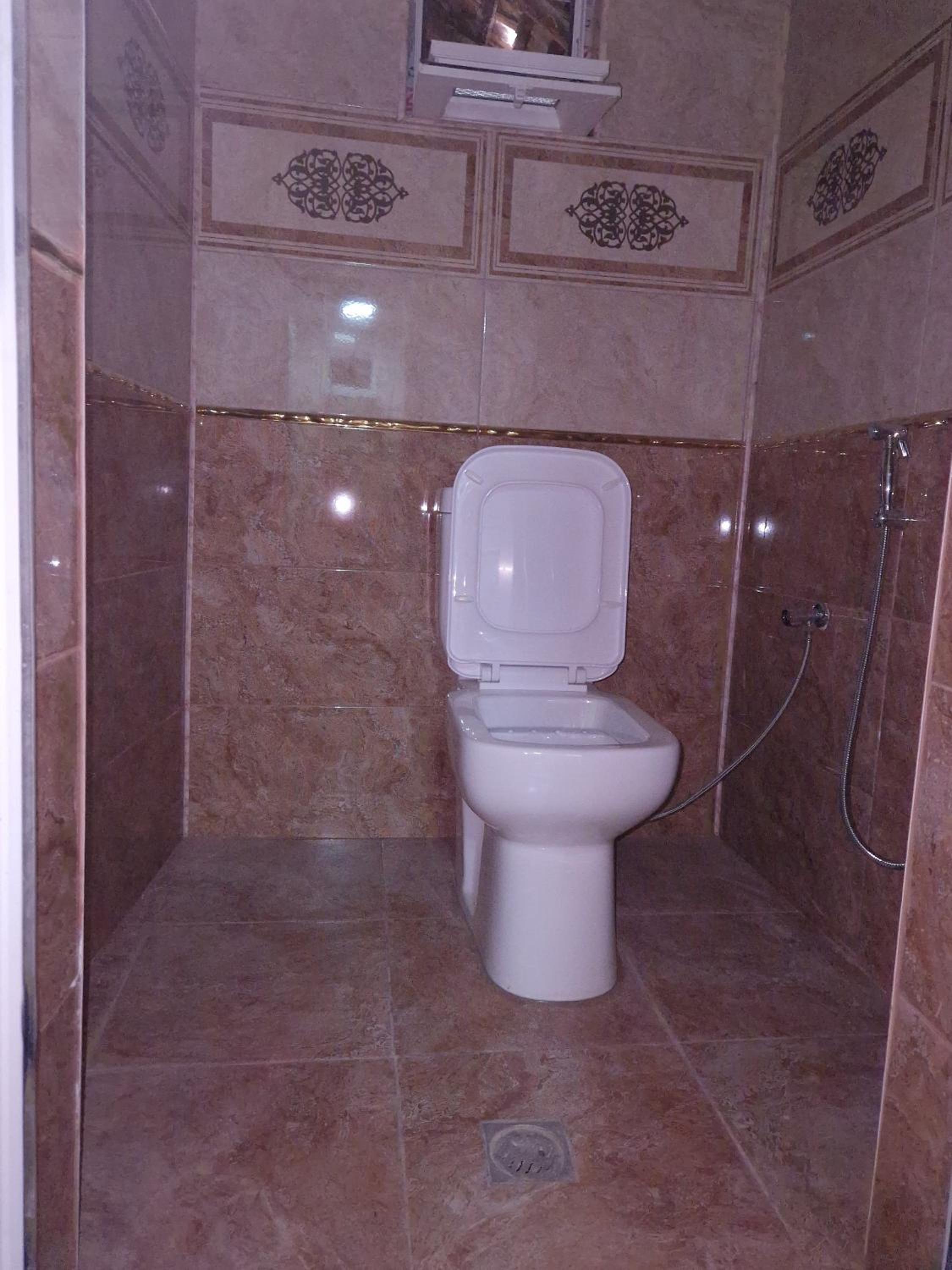 Adil Host House