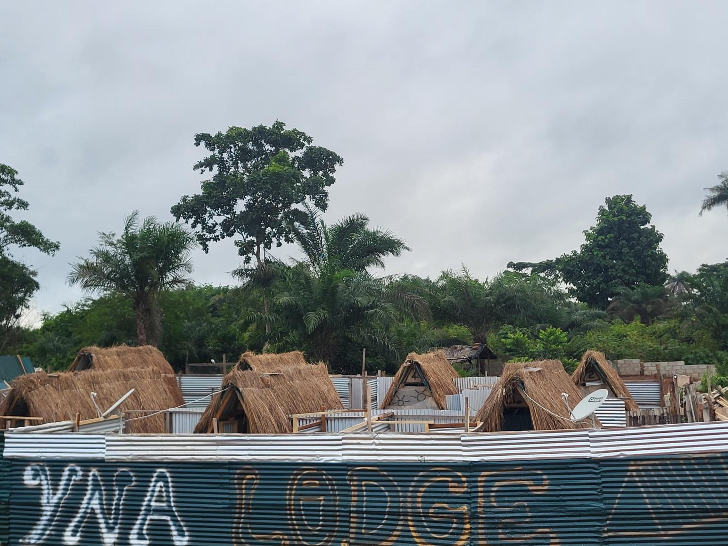 YNA LODGE Facobly