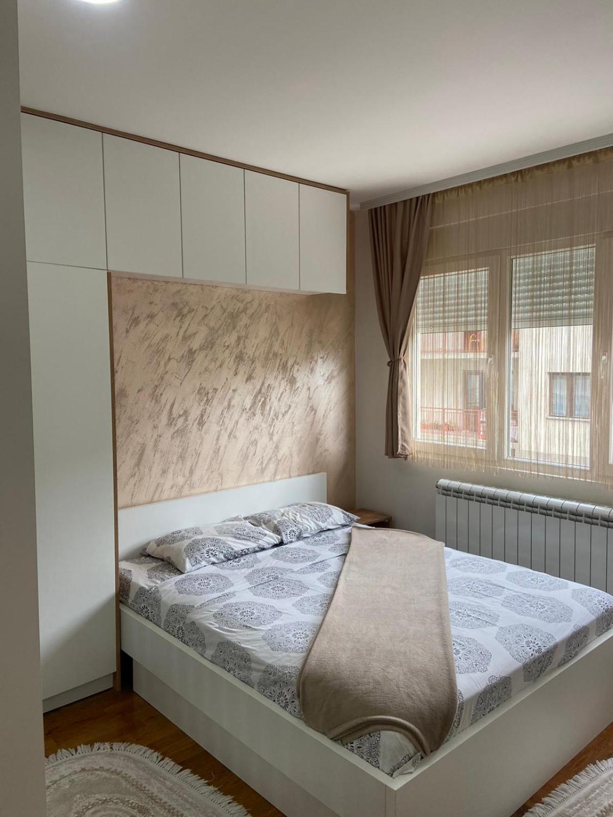 River Apartman