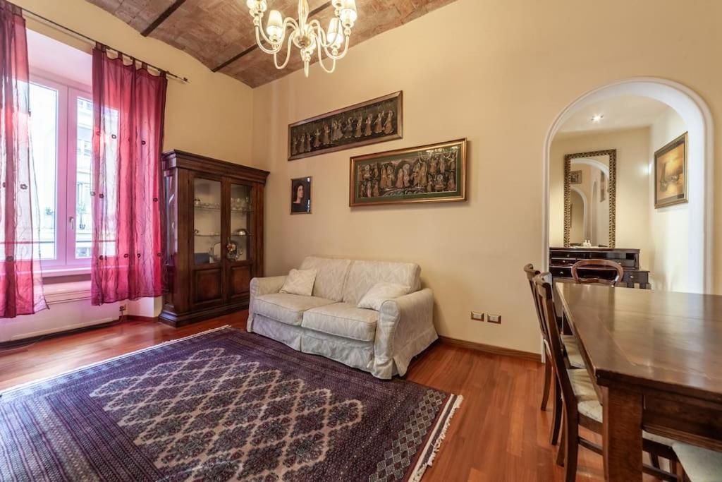 Residenza PO, historic loft near Villa Borghese