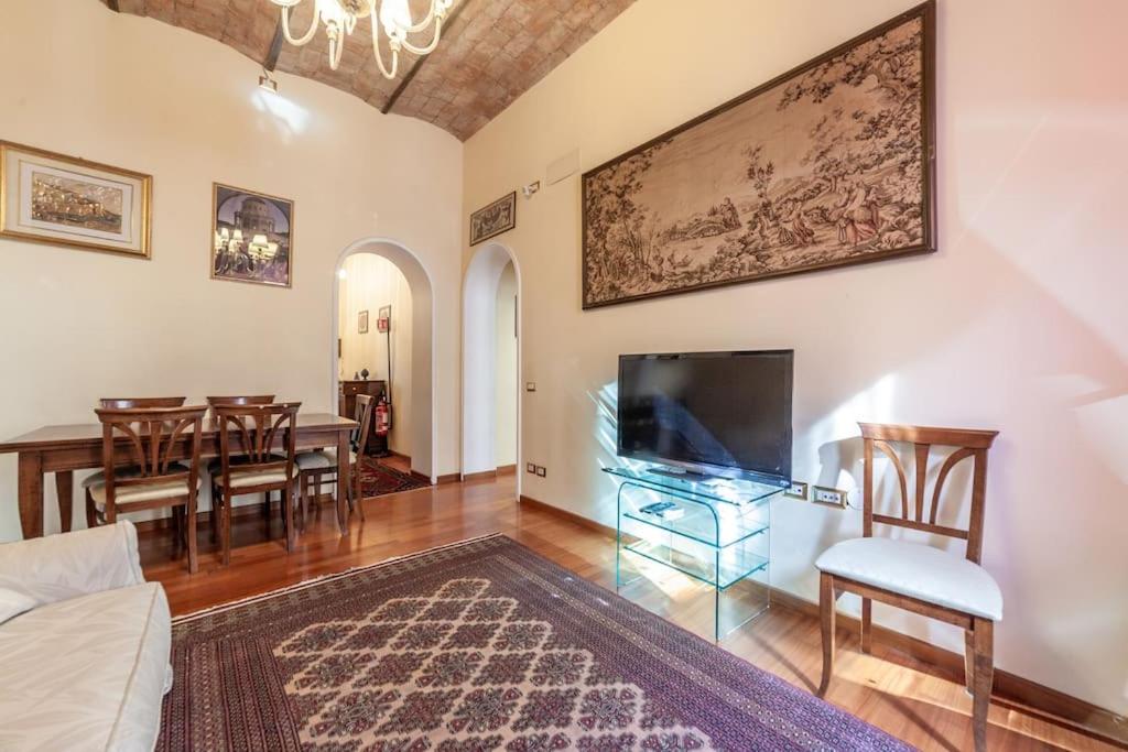 Residenza PO, historic loft near Villa Borghese