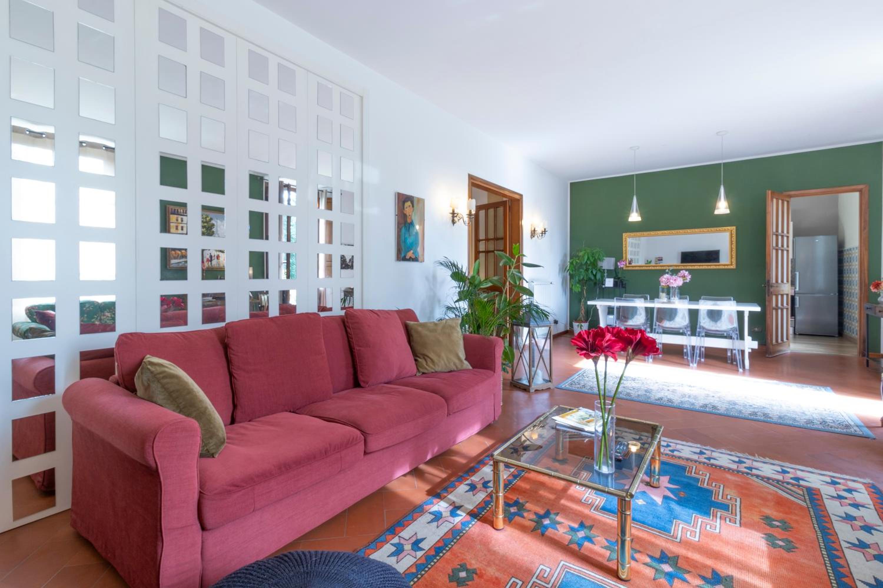 Villa Lia - Apartment in Villa with private garden and Pool