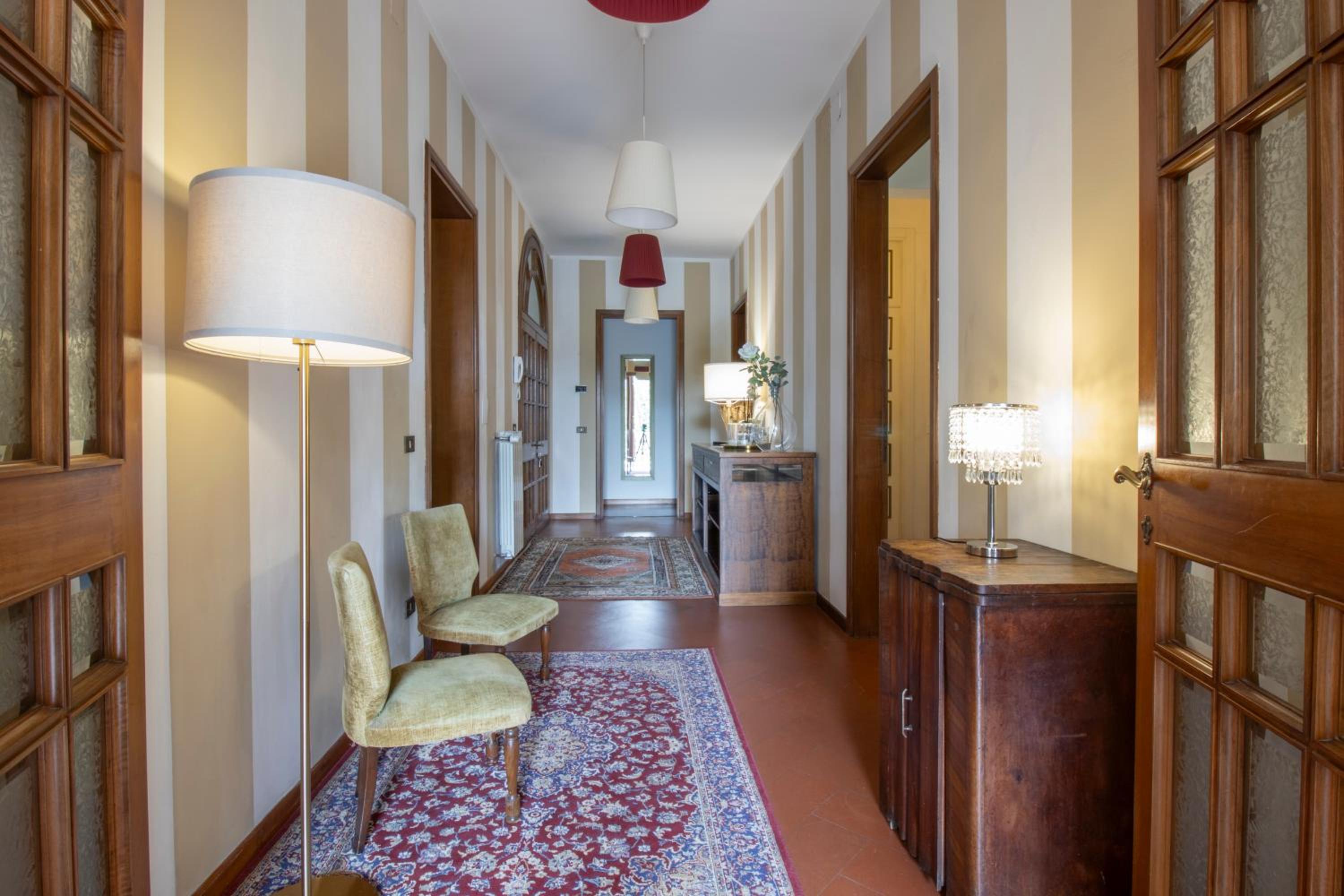 Villa Lia - Apartment in Villa with private garden and Pool