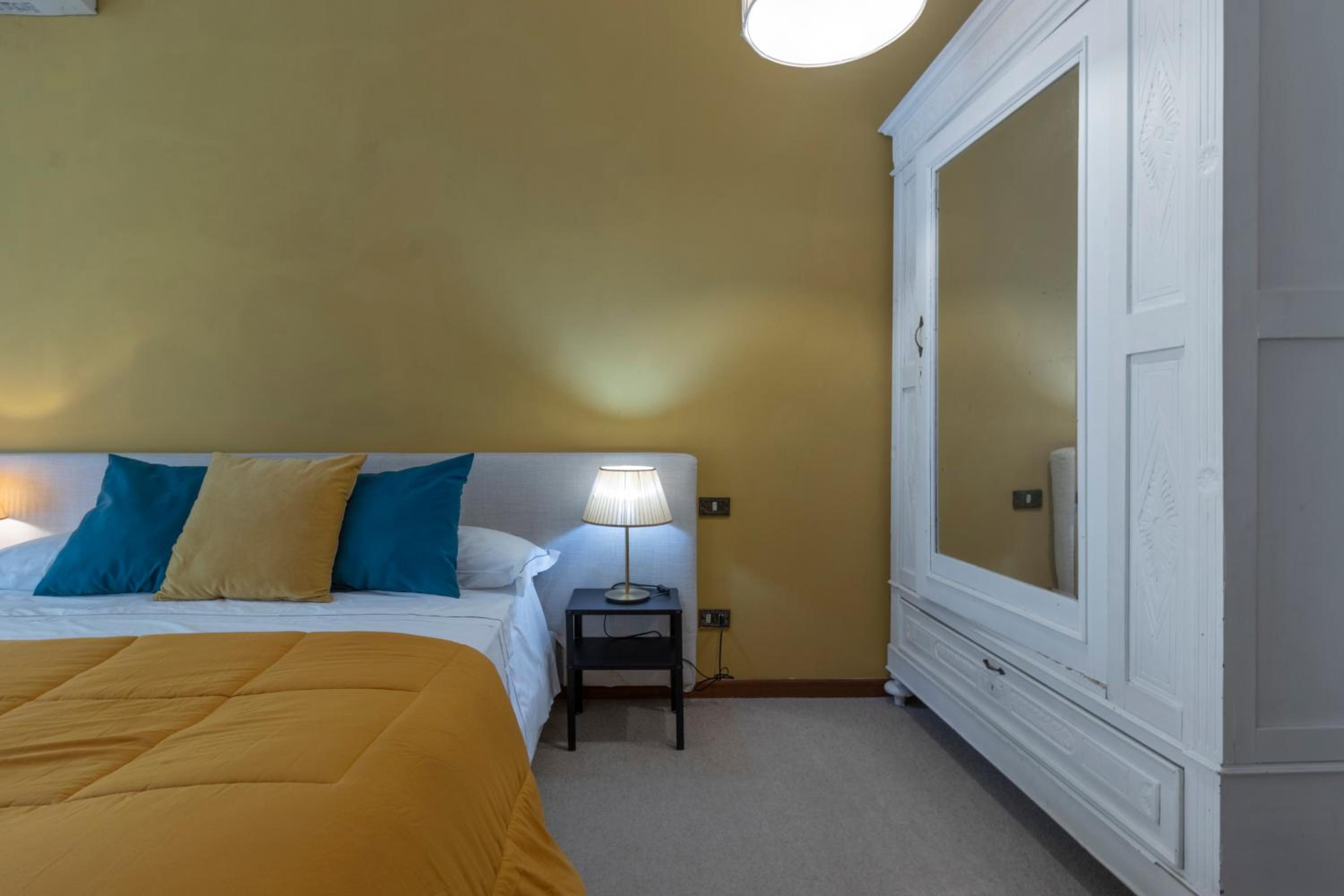 Villa Lia - Apartment in Villa with private garden and Pool