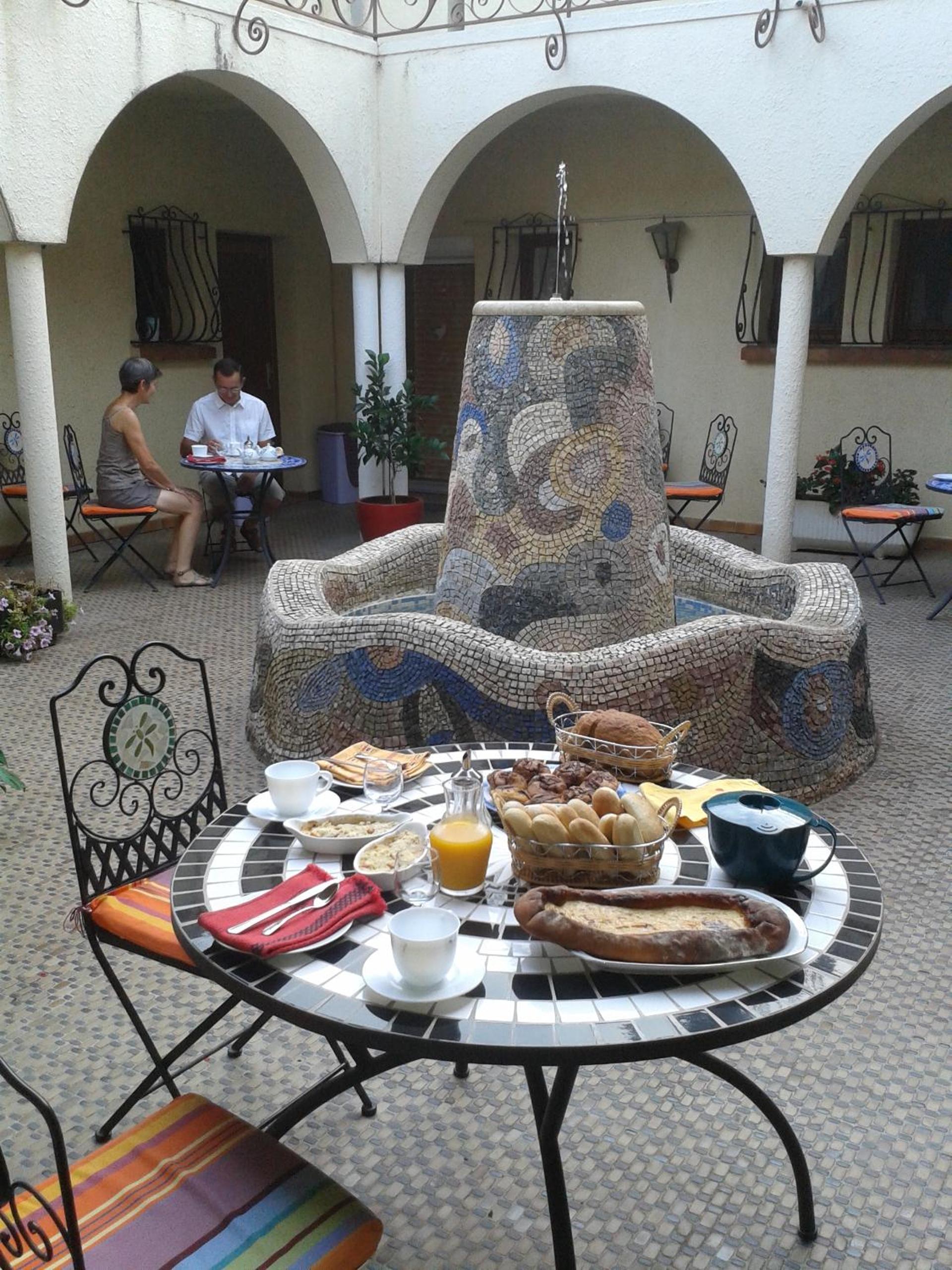 Chambres d'hôtes et gîtes Al Pati view 3