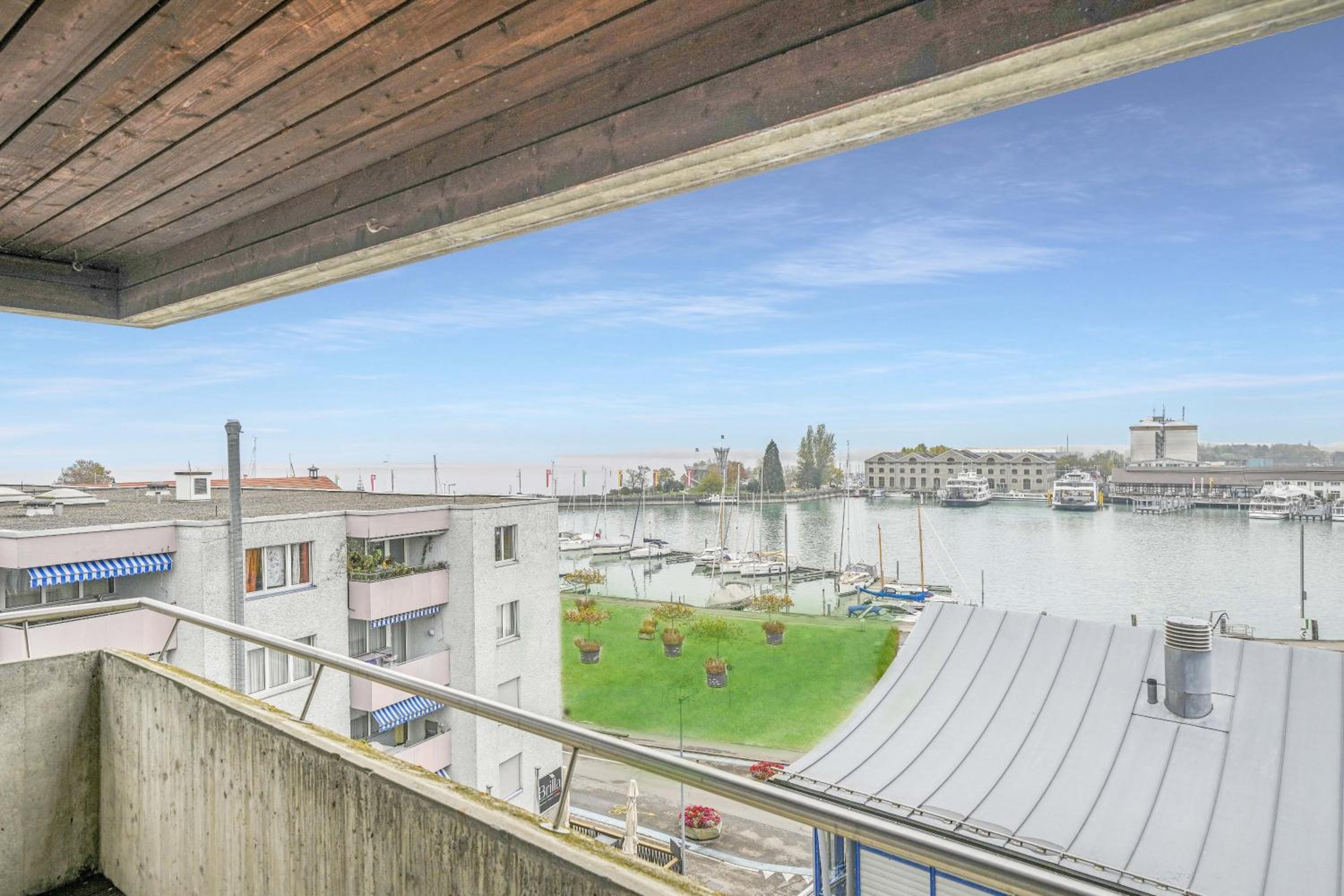 book2stay - Lakeview Apartment