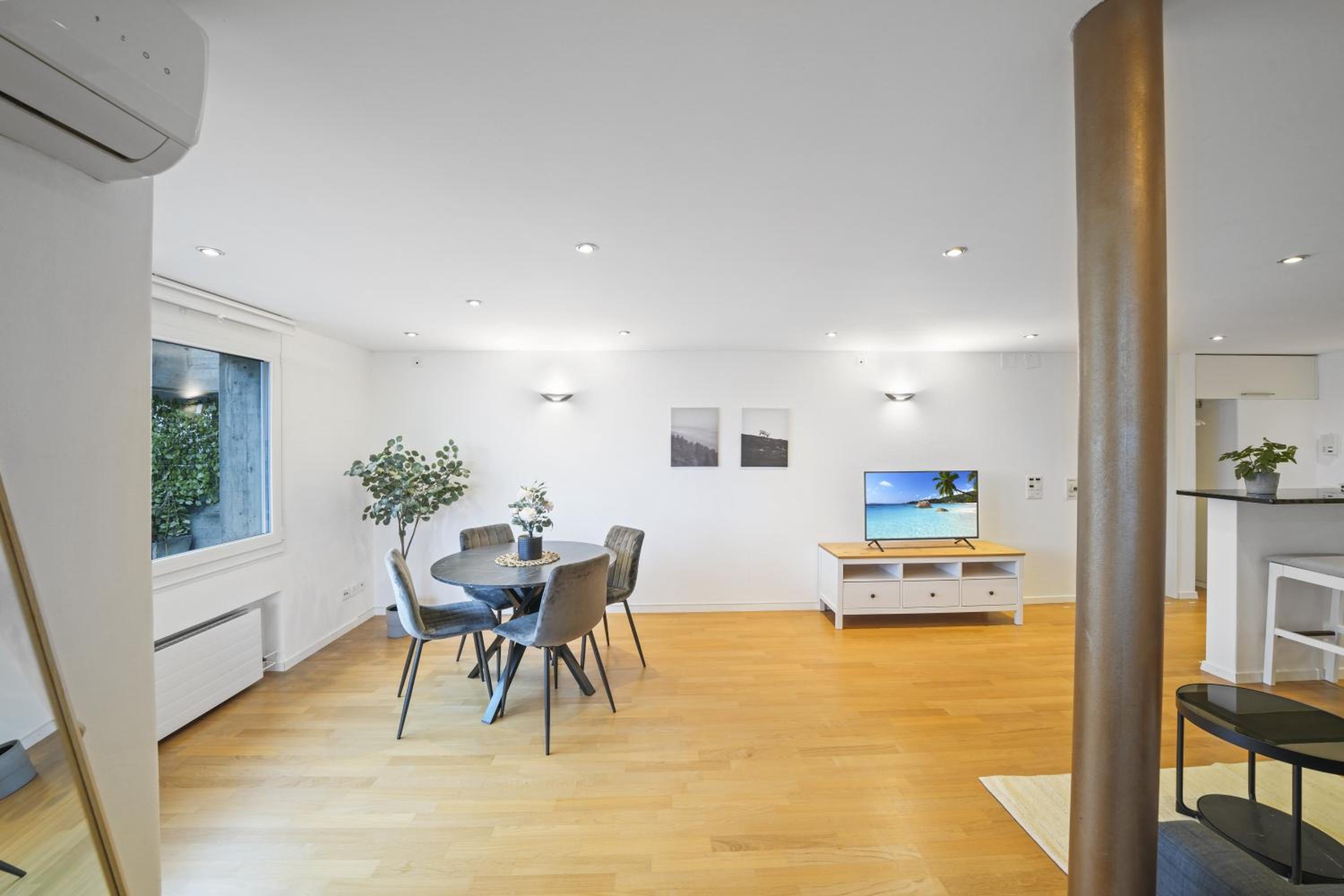 book2stay - Lakeview Apartment