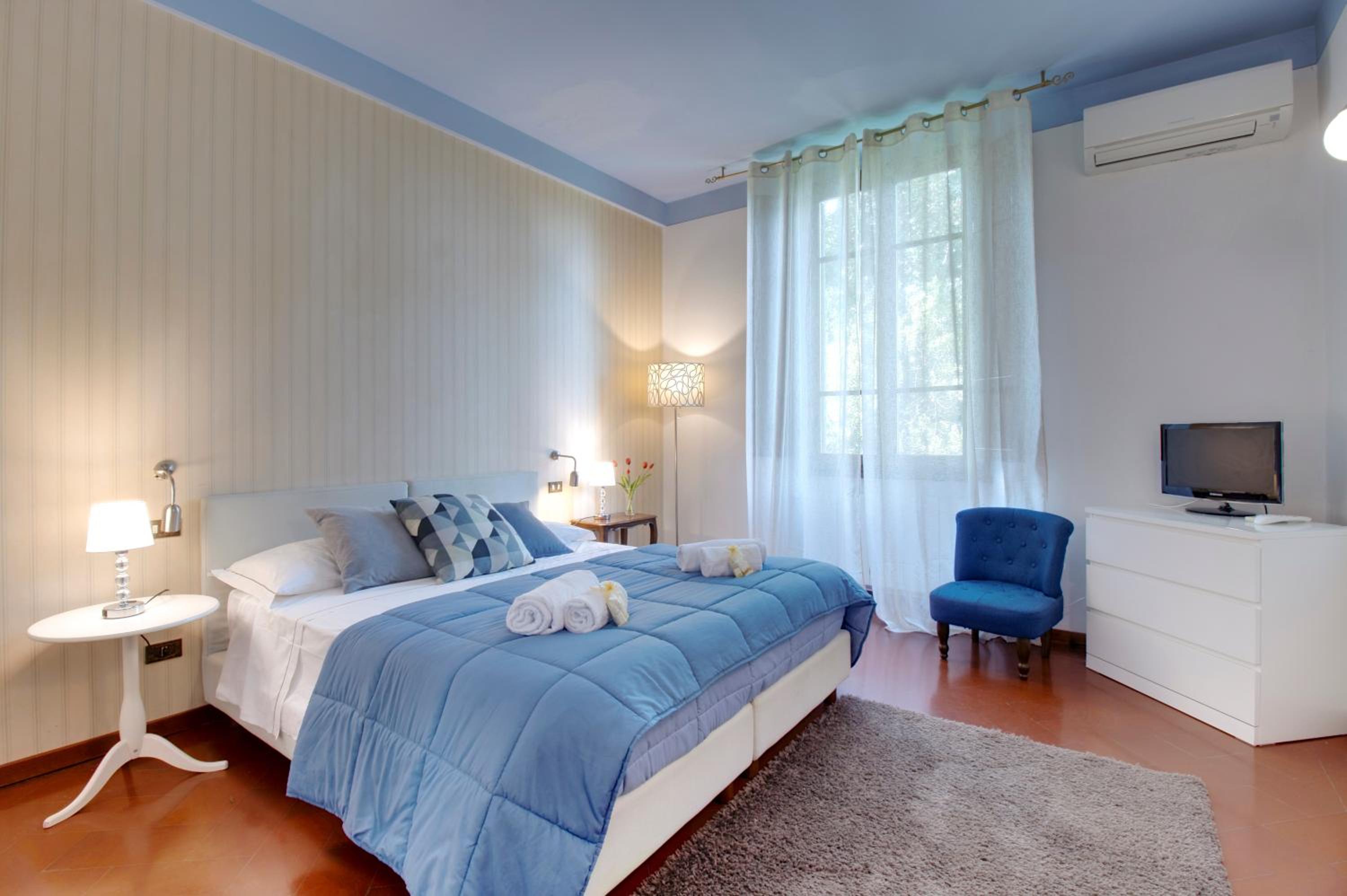 Villa Lia - Apartment in Villa with private garden and Pool