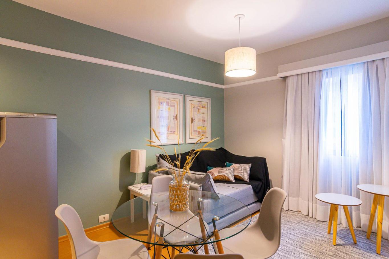 Apart-hotel c espaco home office c boa localizacao