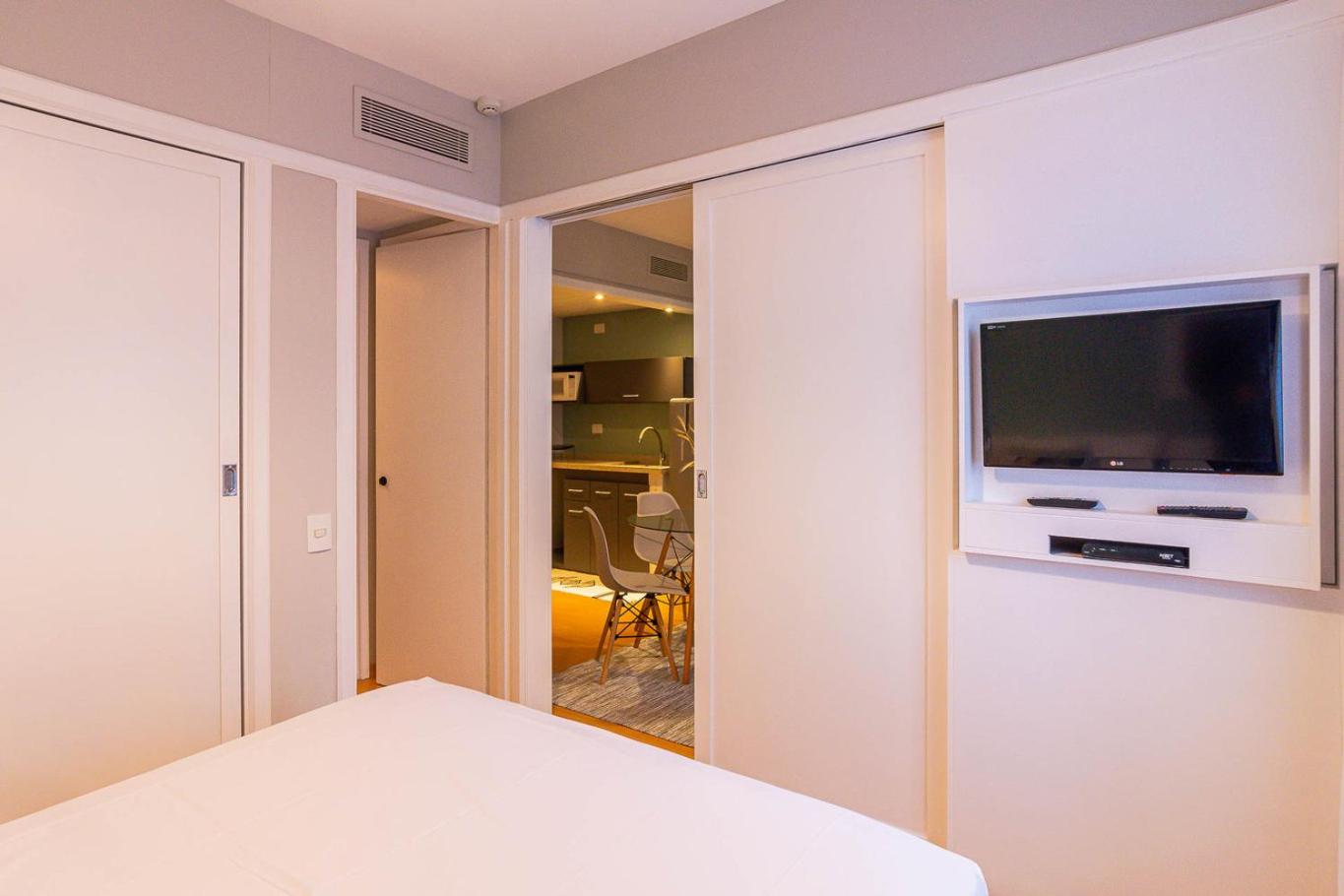 Apart-hotel c espaco home office c boa localizacao