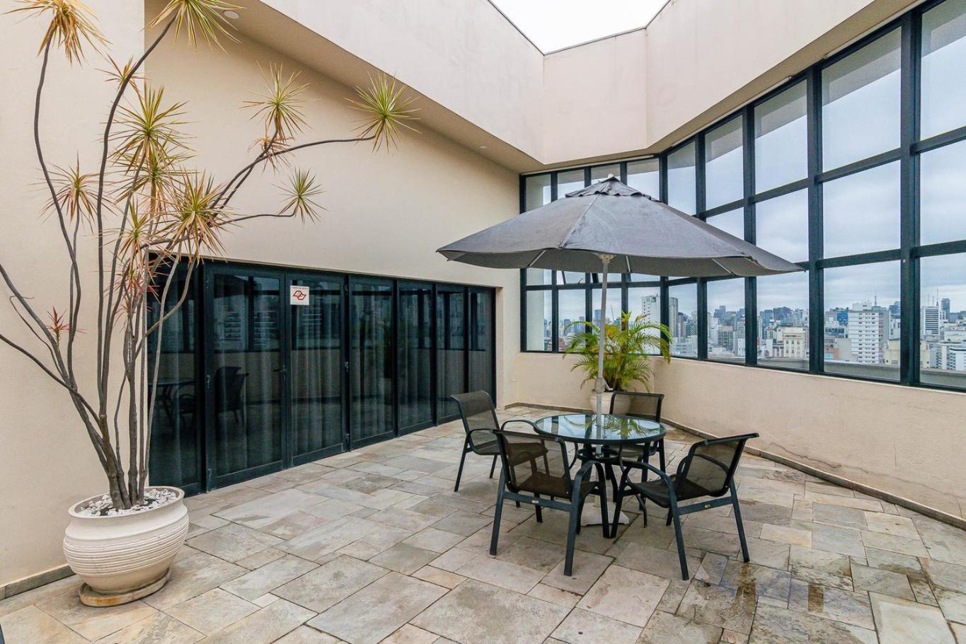 Apart-hotel c espaco home office c boa localizacao
