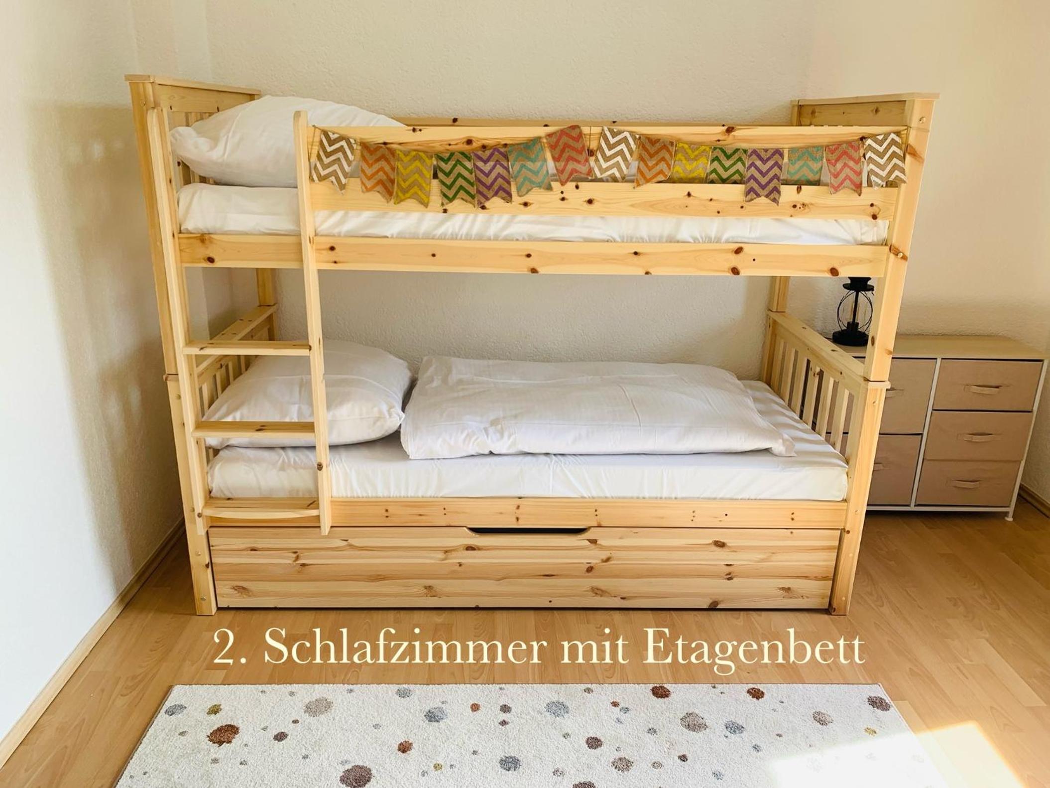 Burg Aue- Ferienwohnungen Erzglück - Familien - im Grünen - zentral