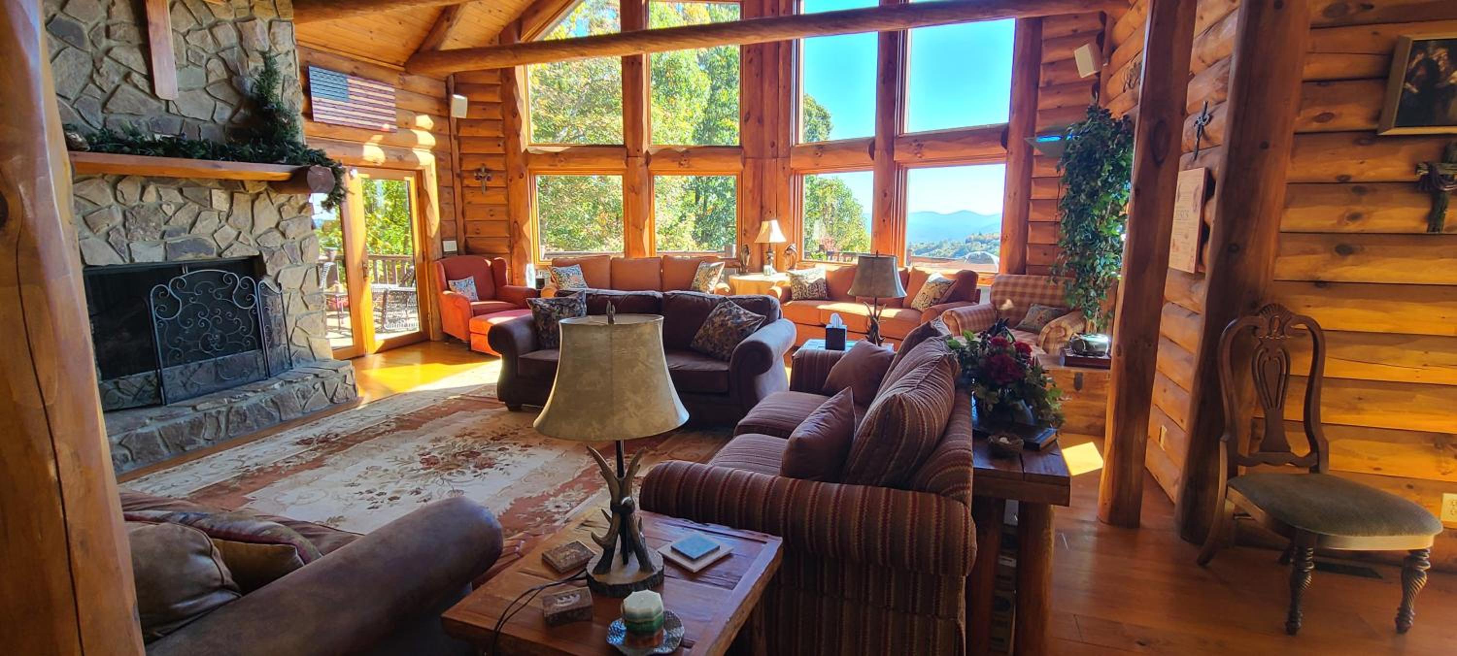 Trinity Lodge & Bunk Apartment Combo view 4