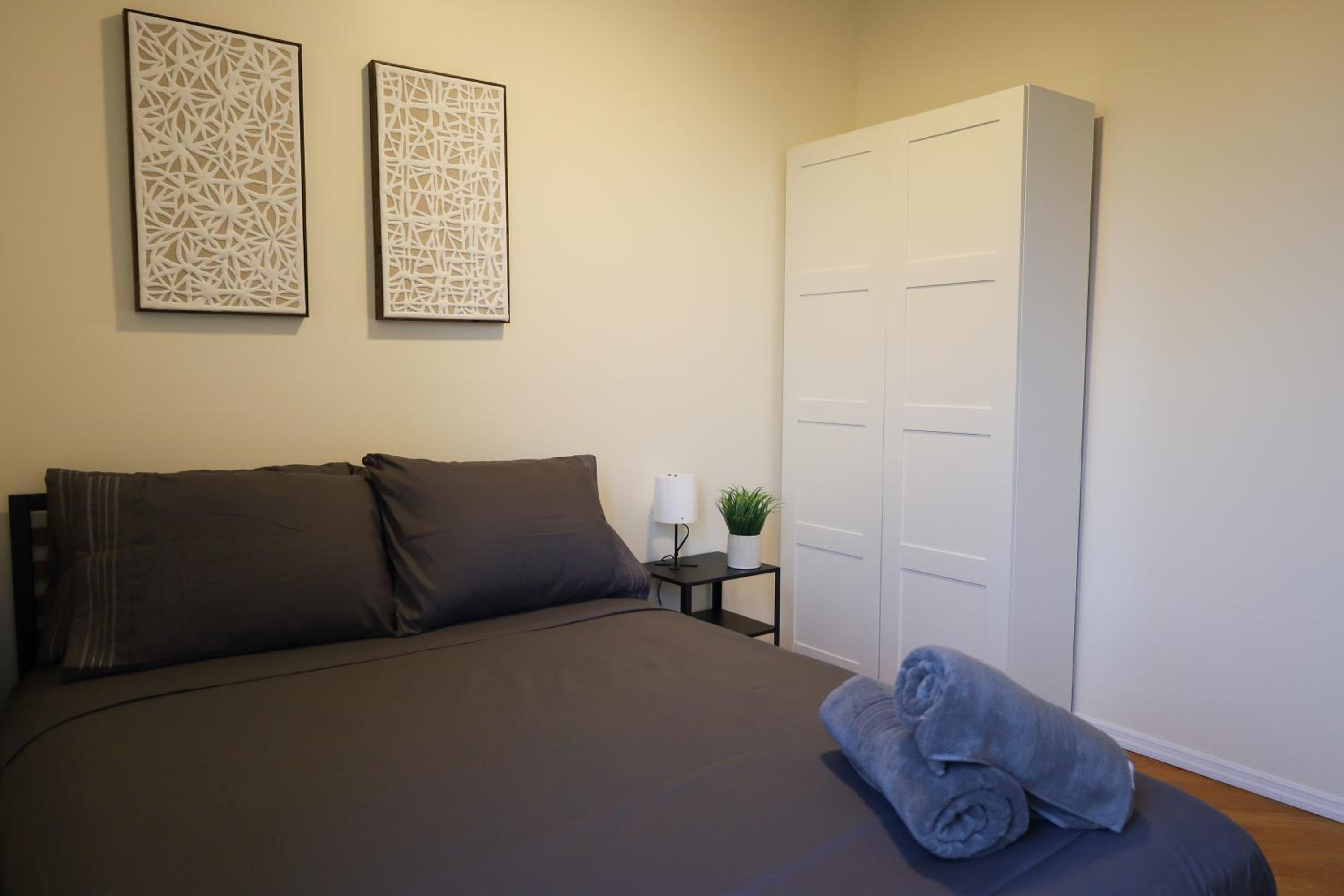 Family Friendly 4BR 2BA in Prime NYC Location