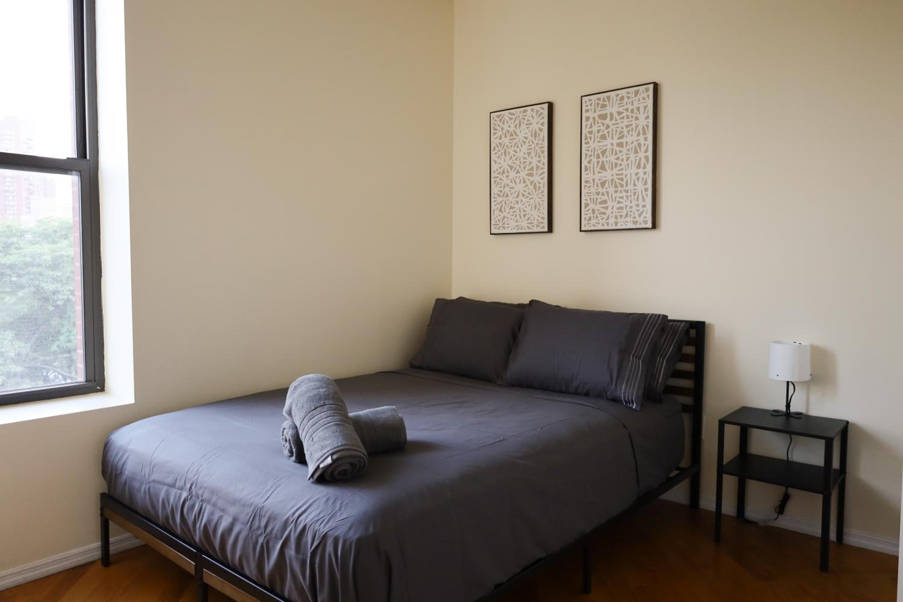 Family Friendly 4BR 2BA in Prime NYC Location