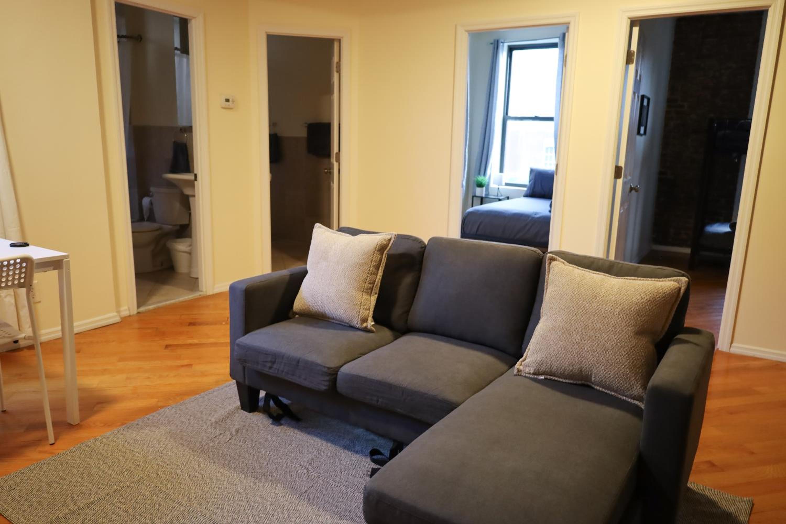 Family Friendly 4BR 2BA in Prime NYC Location