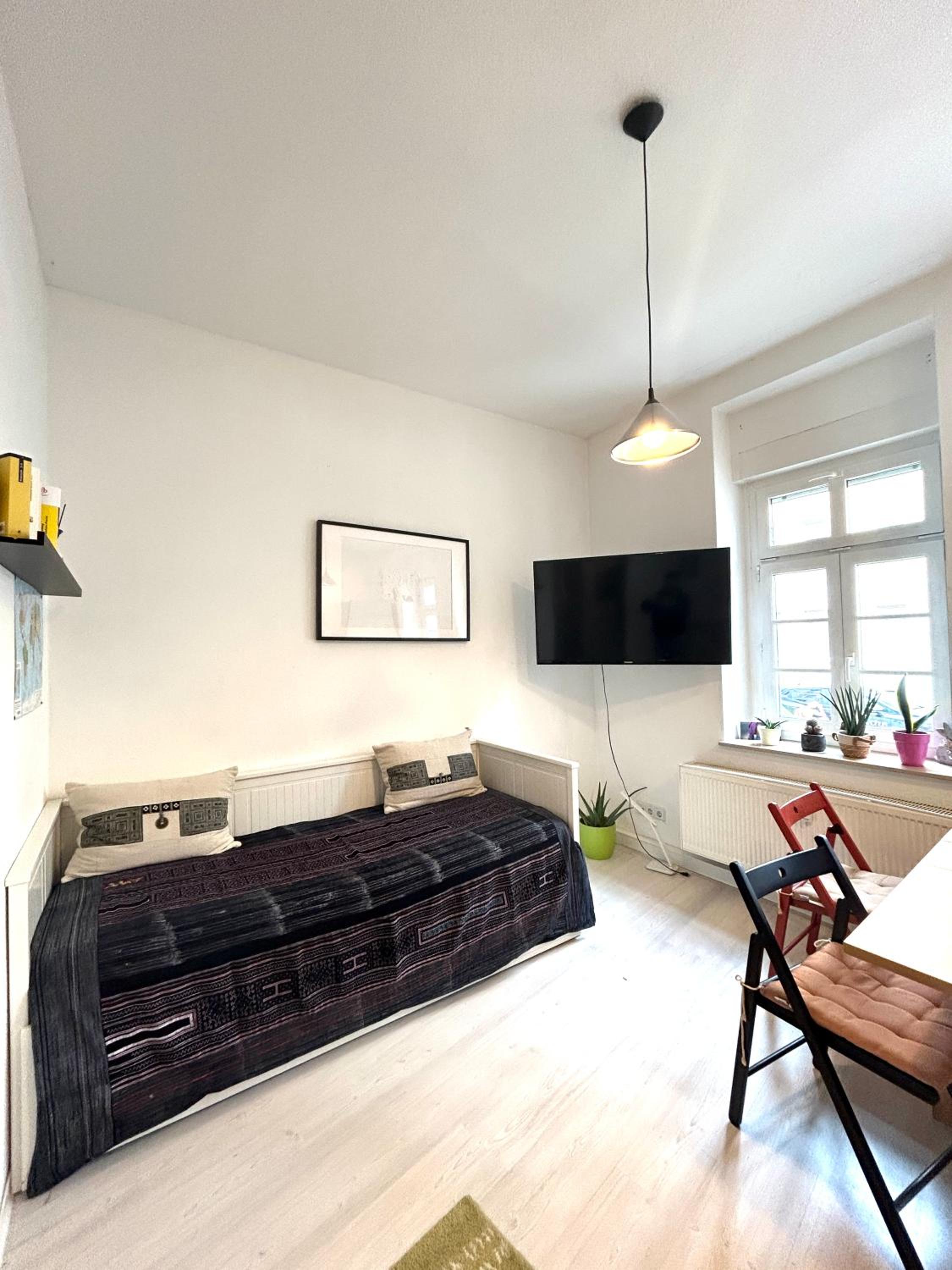 nur 10 min Fuß zum Zentrum,45qm,Netflix
