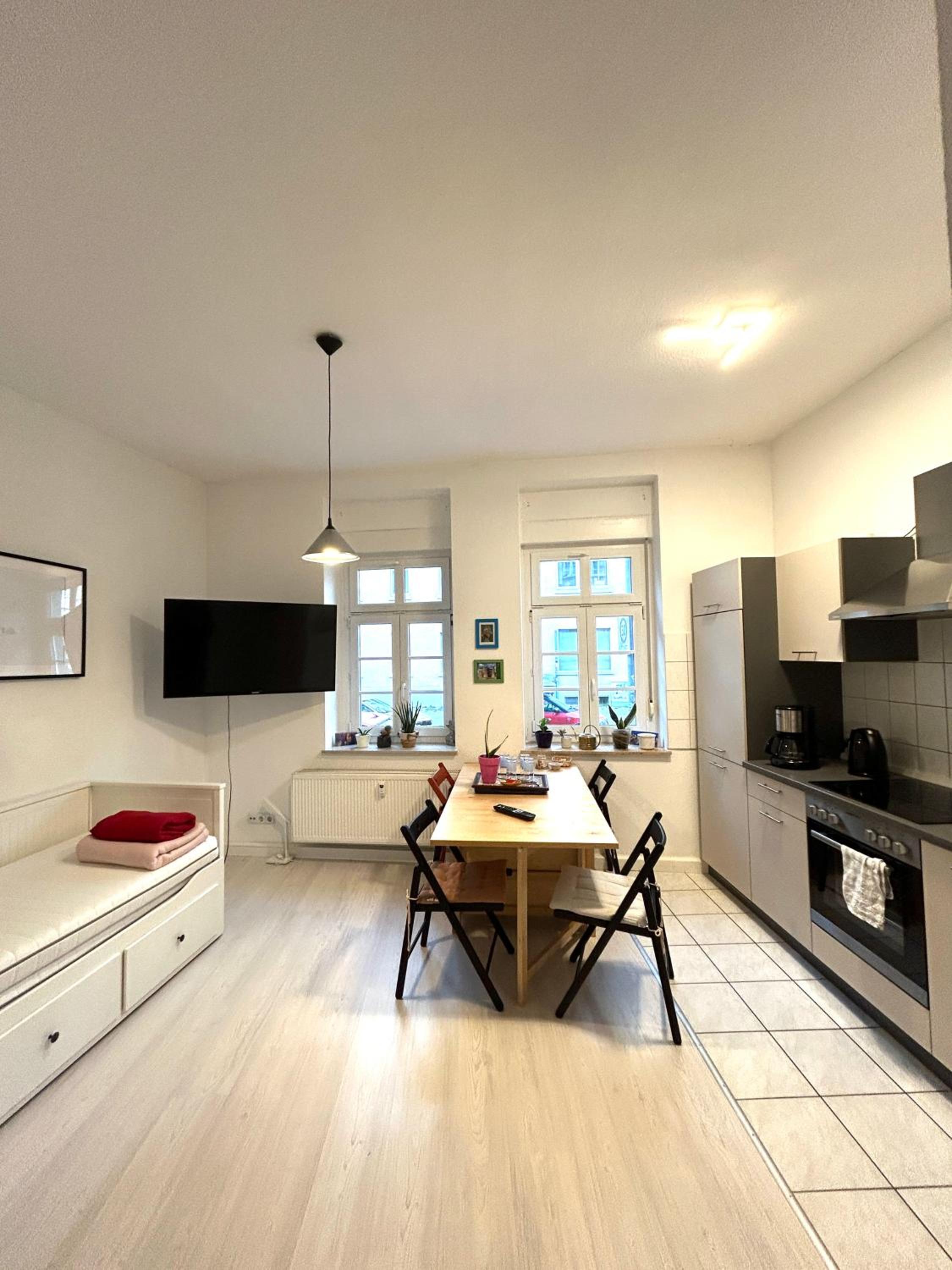 nur 10 min Fuß zum Zentrum,45qm,Netflix