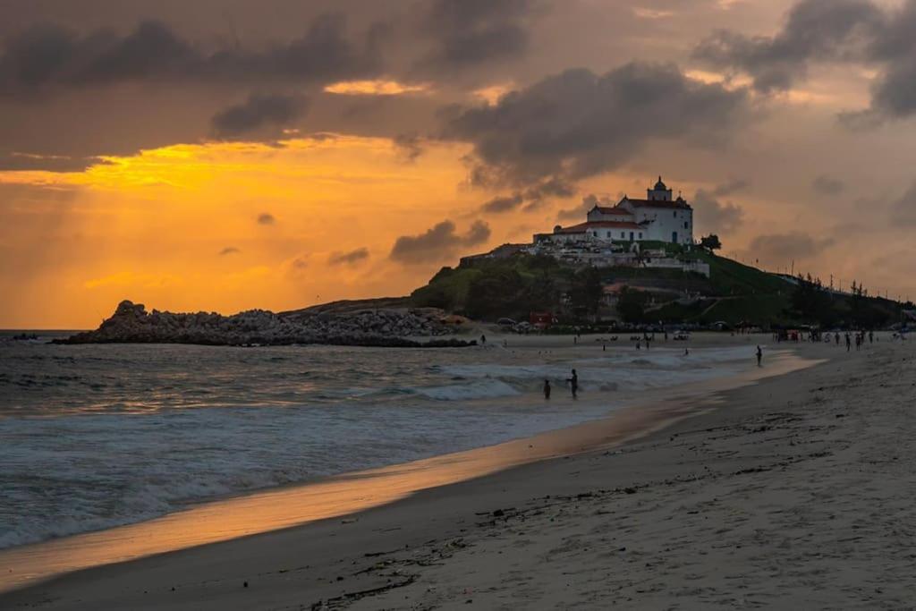 Apartamento completo 2 quartos 6 pessoas - Em frente a praia