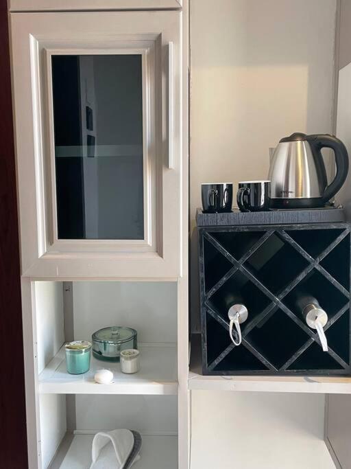 Cozy studio with privet entry