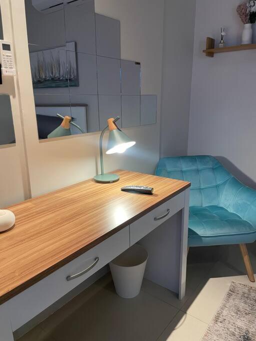 Cozy studio with privet entry