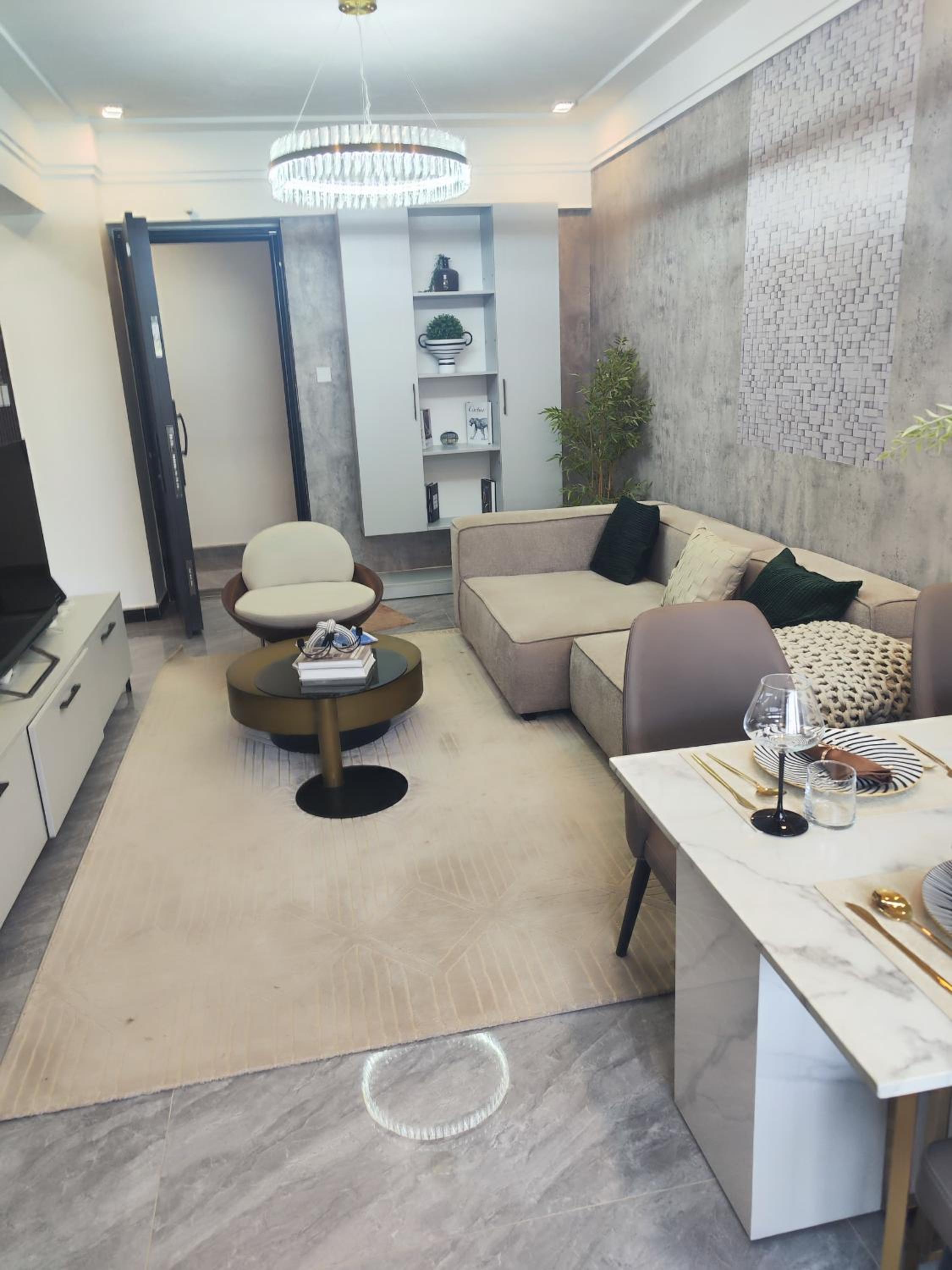 Self Catering Nest - Heated Pool, Netflix, Airport Pick Up view 3