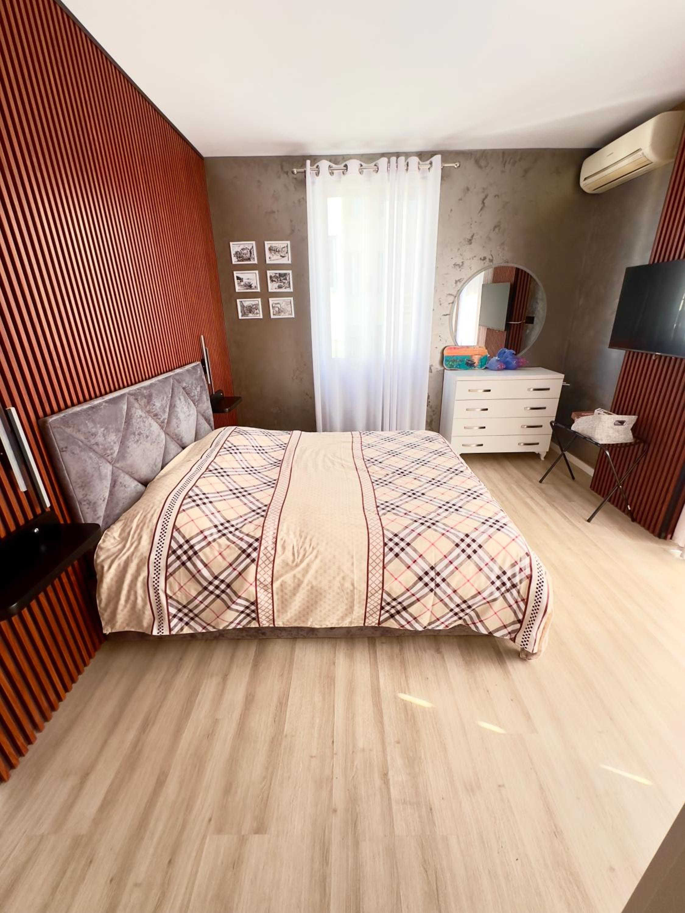 Pogradec Apartment