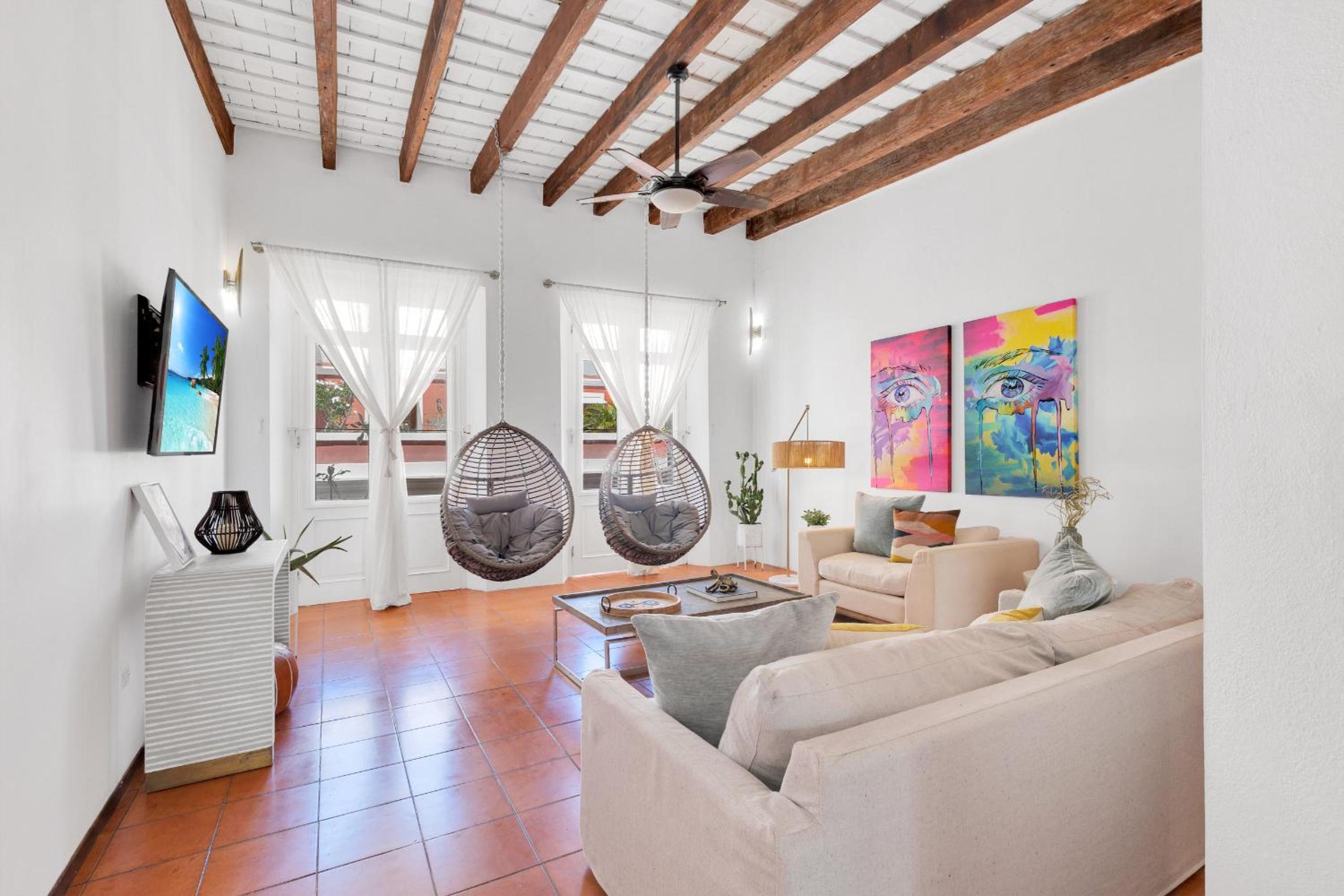 Whole Home with Lush Patio in Heart of Old San Juan