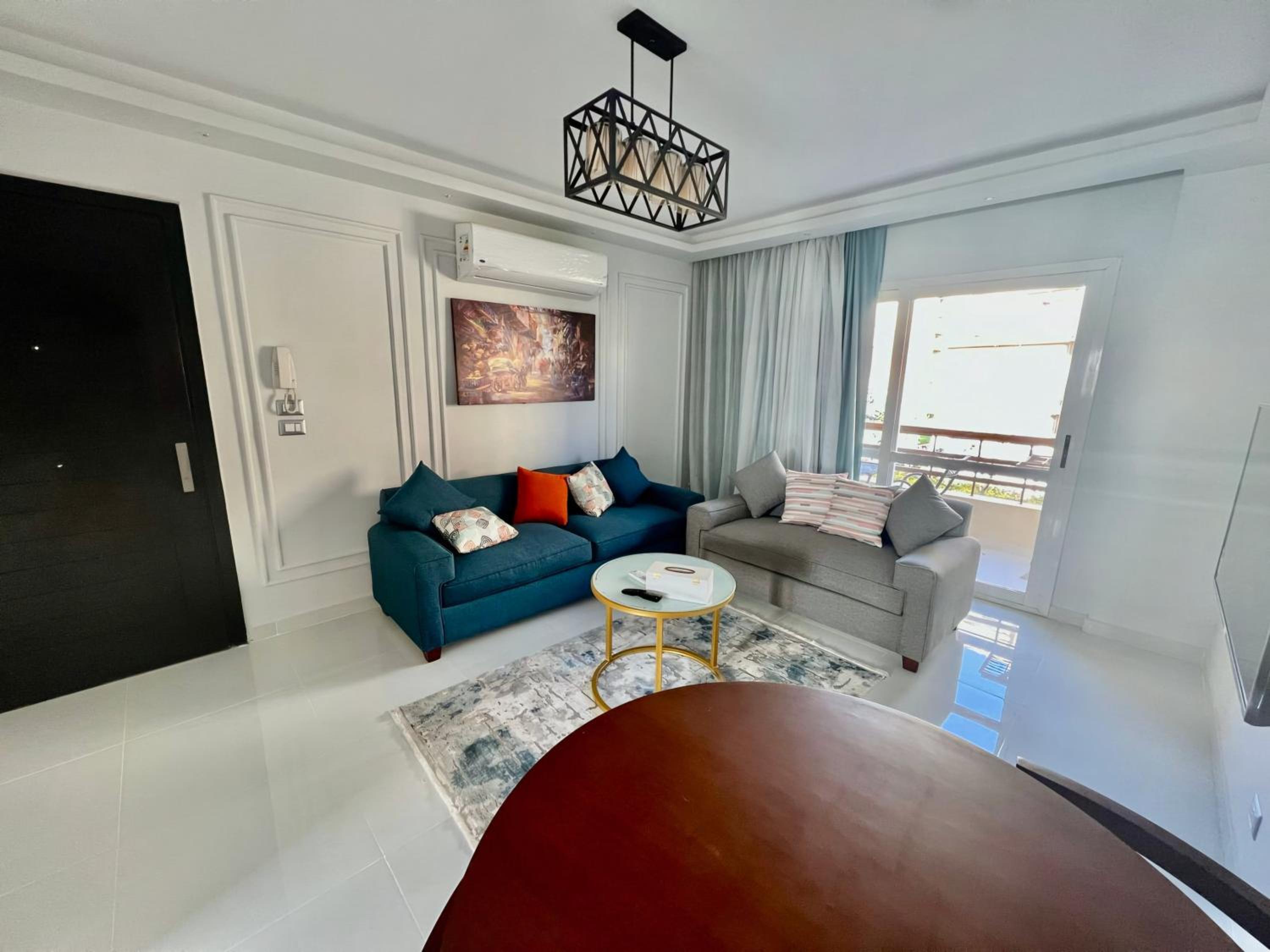 Modern Apartments in Madinaty New Cairo