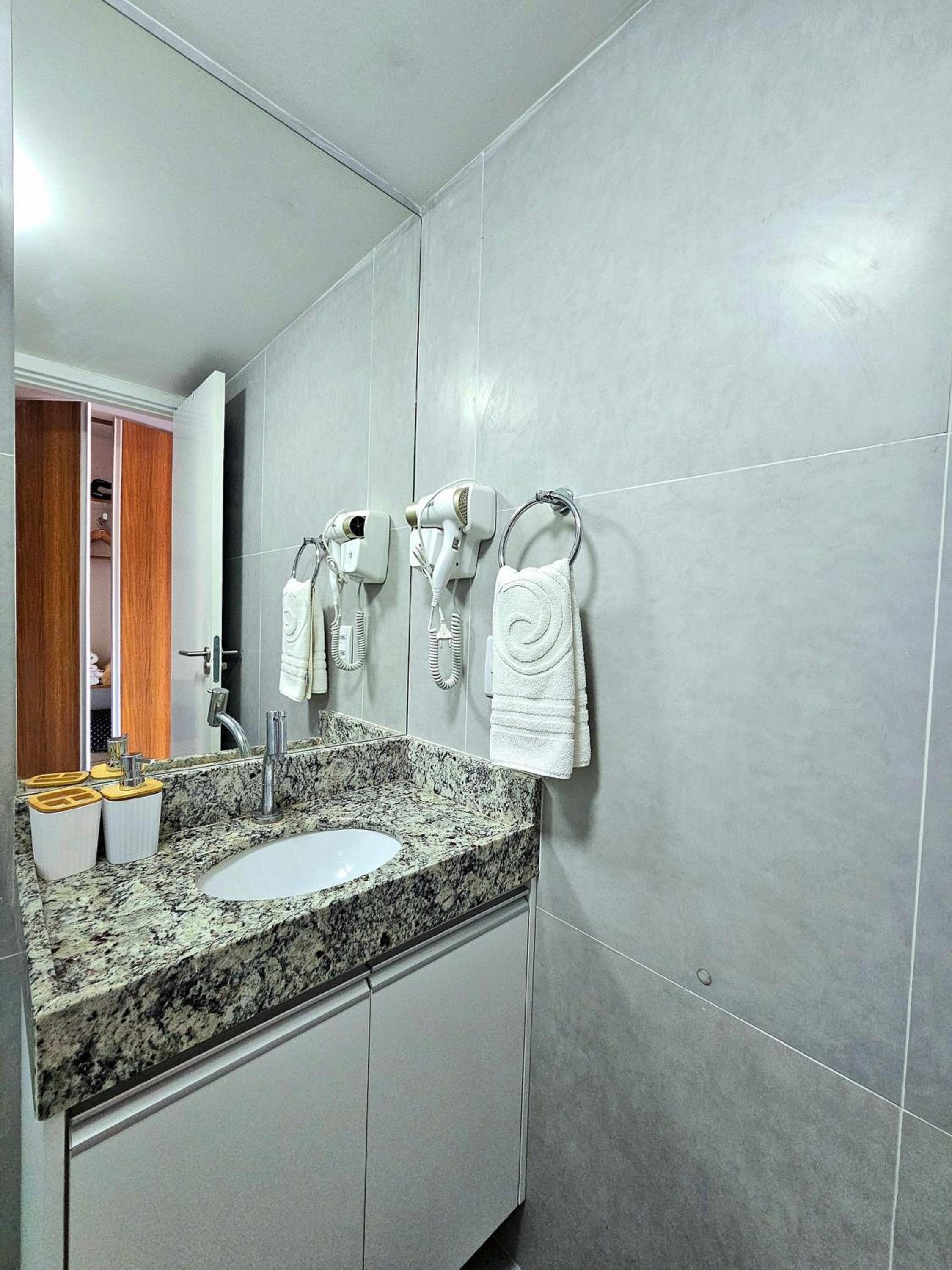 Luxo e conforto no Nixxus próximo ao mar, COM e SEM Piscina privativa by HM