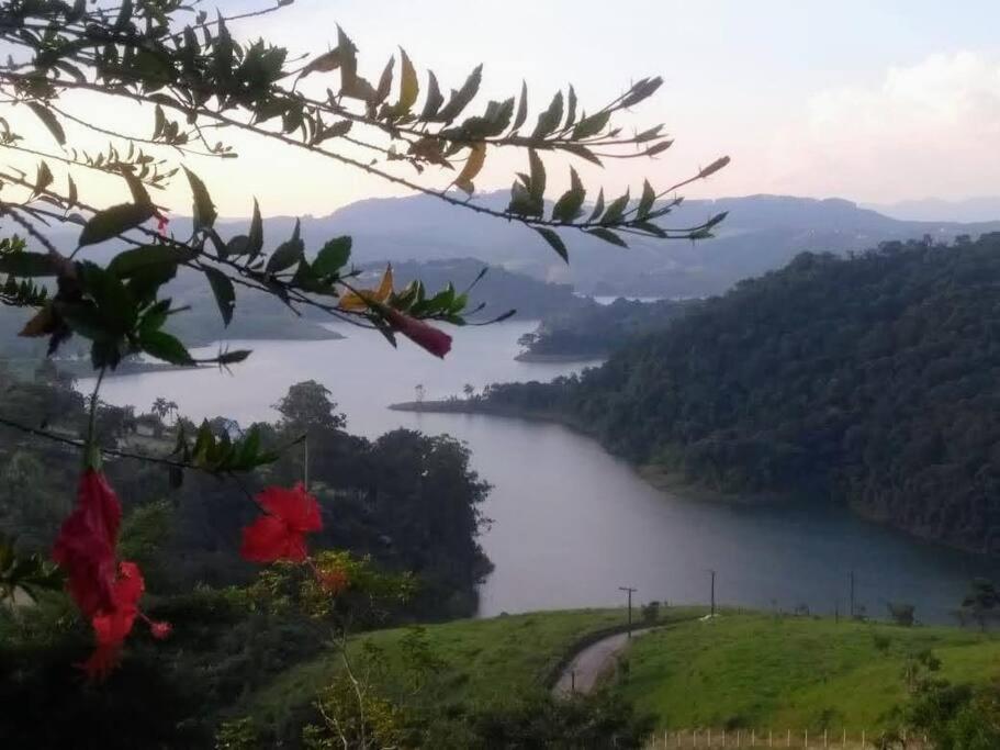 Chácara com Vista Panorâmica para Represa de Igaratá